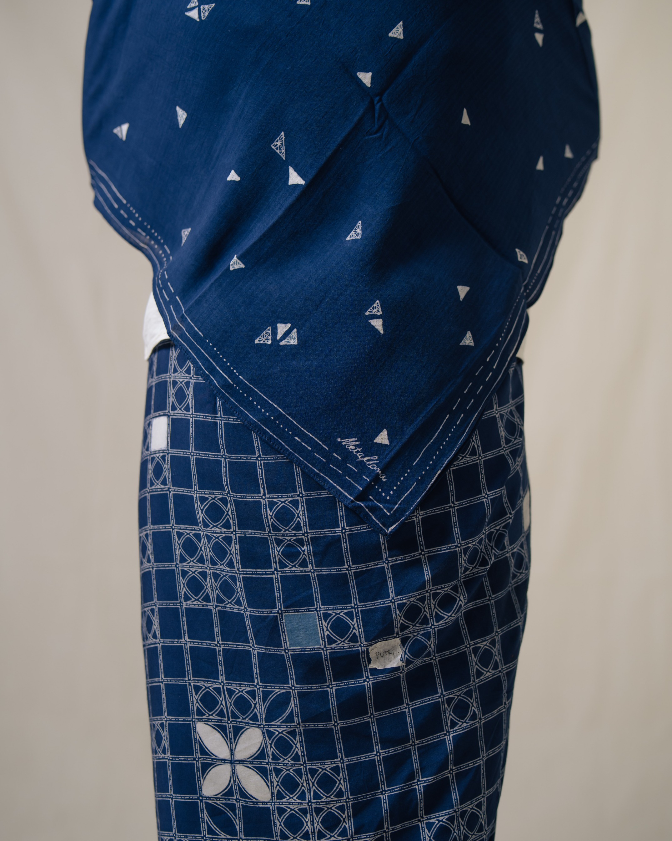 SCARF - TAMBAL SINAR