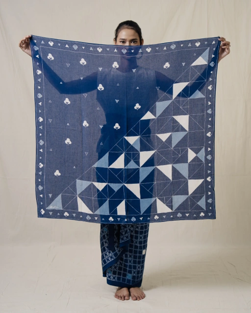 Image of SCARF - TAMBAL PAGI SORE