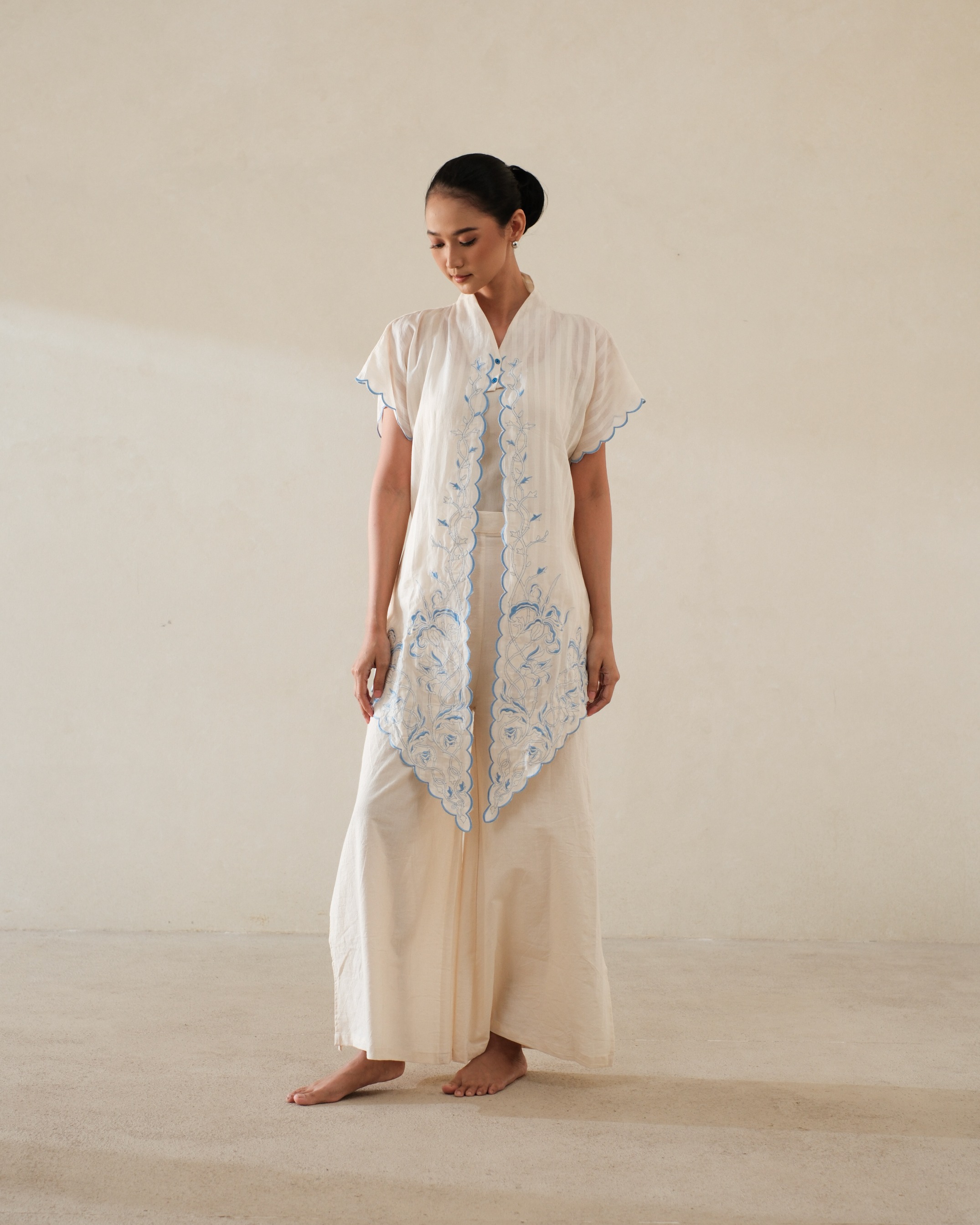 RAGA OUTER KEBAYA