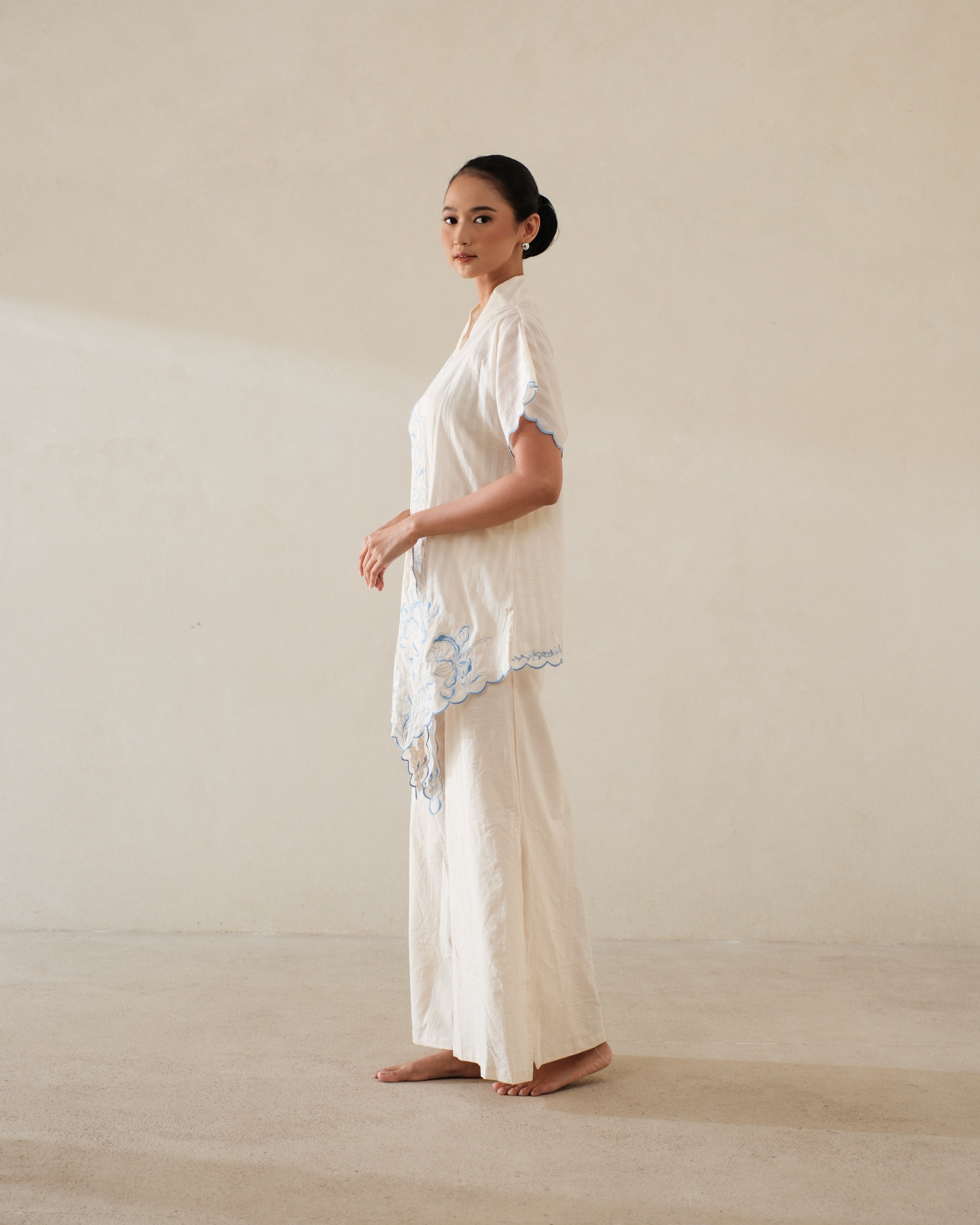 RAGA OUTER KEBAYA