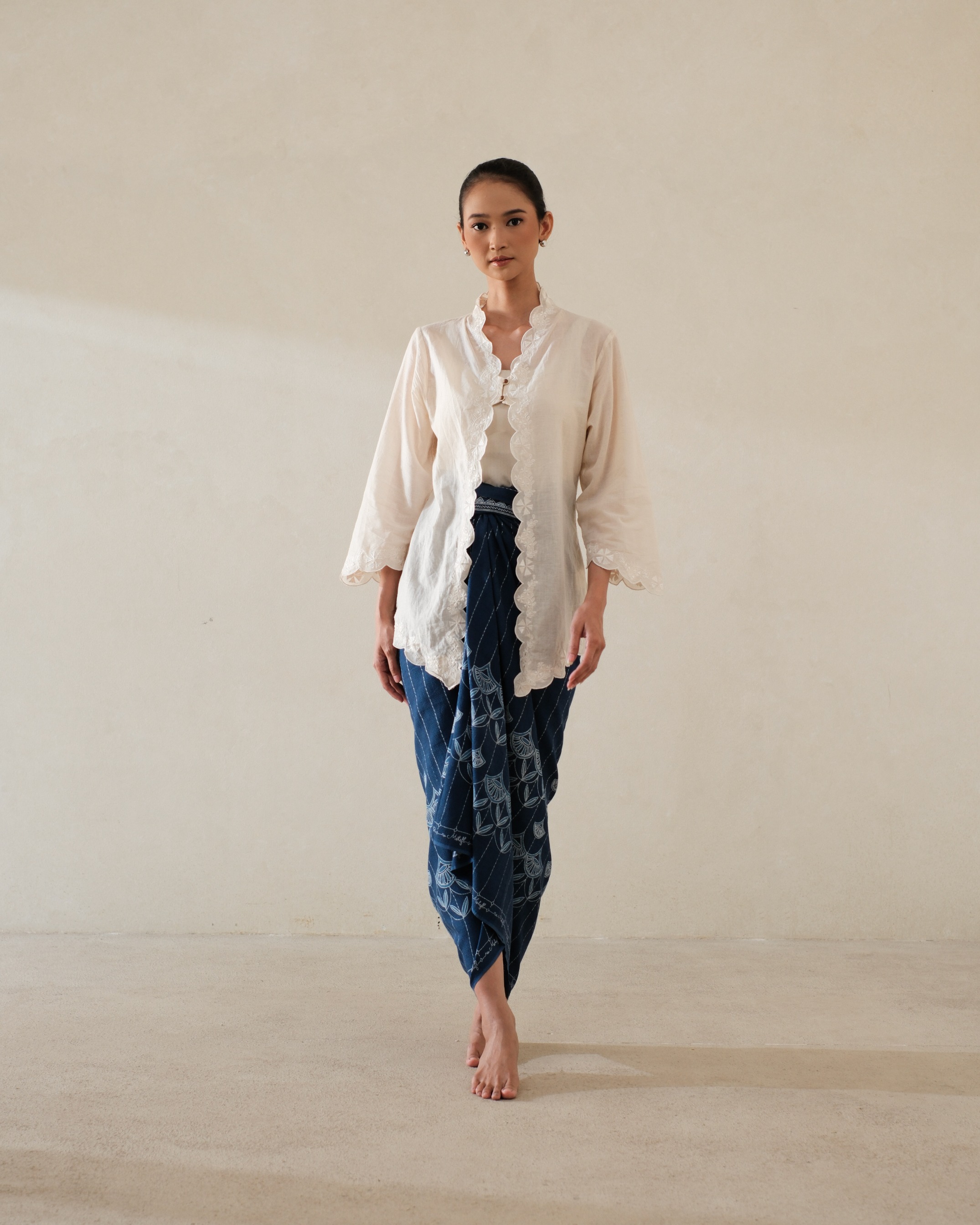 GENDIS OUTER KEBAYA