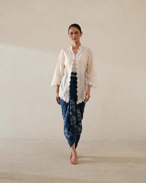 GENDIS OUTER KEBAYA