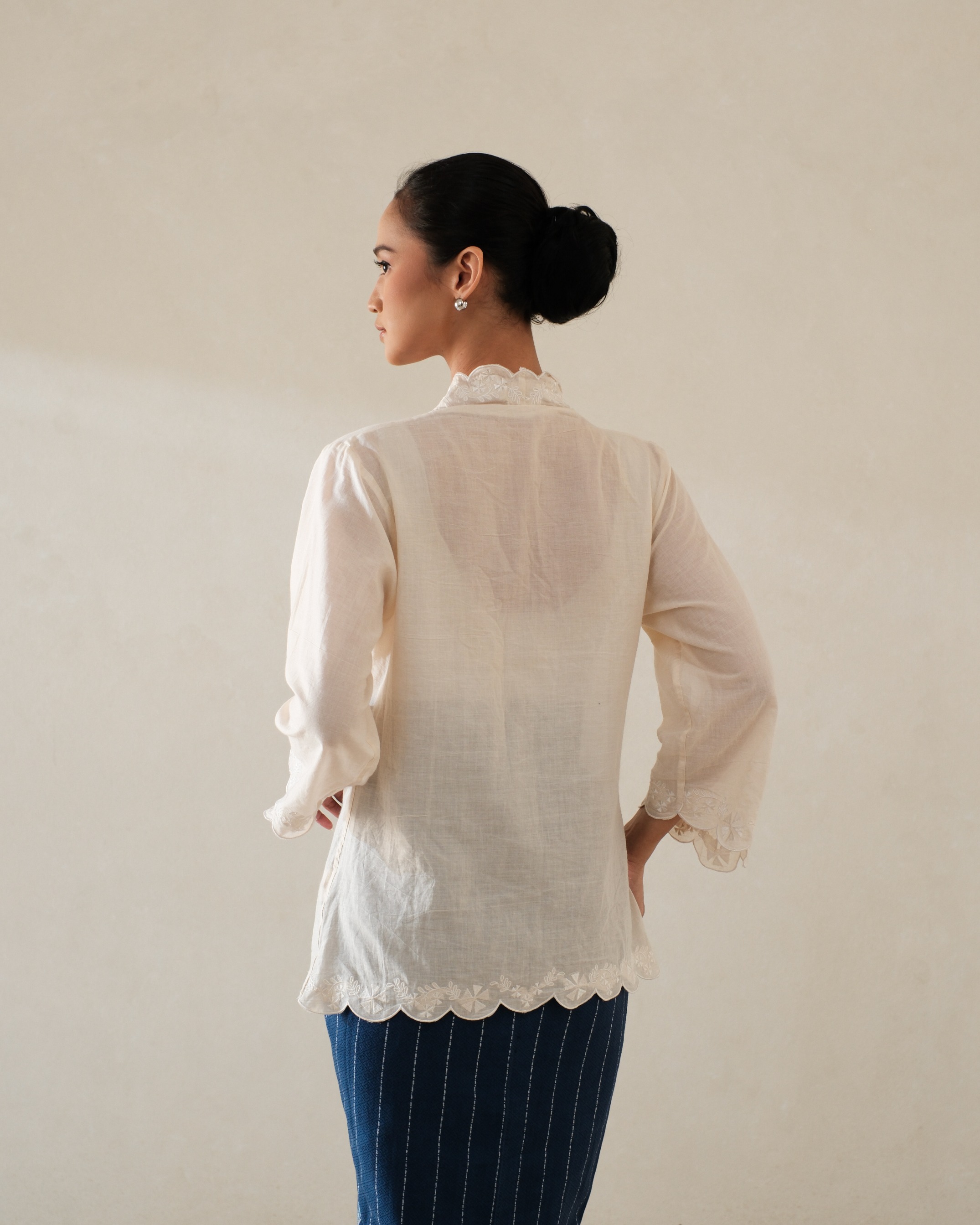GENDIS OUTER KEBAYA