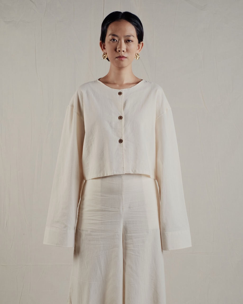 BATHARI TOP