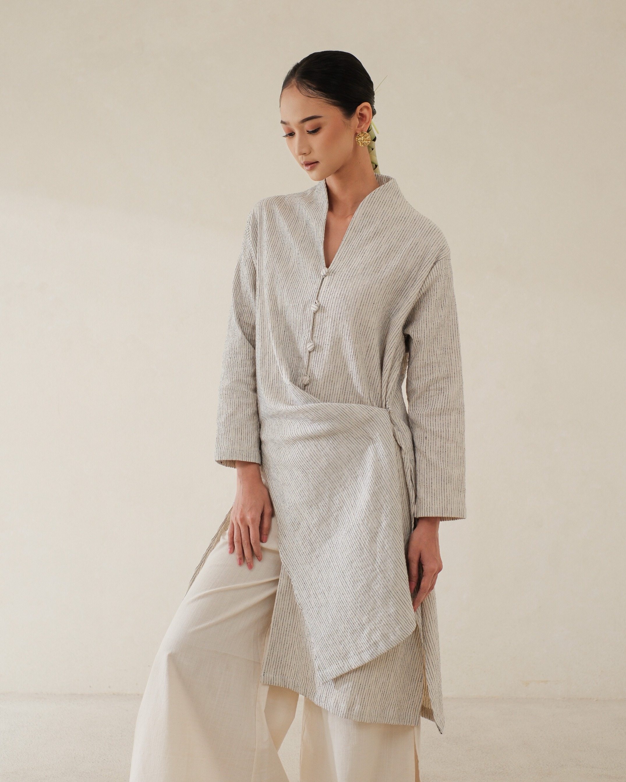 WENING KEBAYA