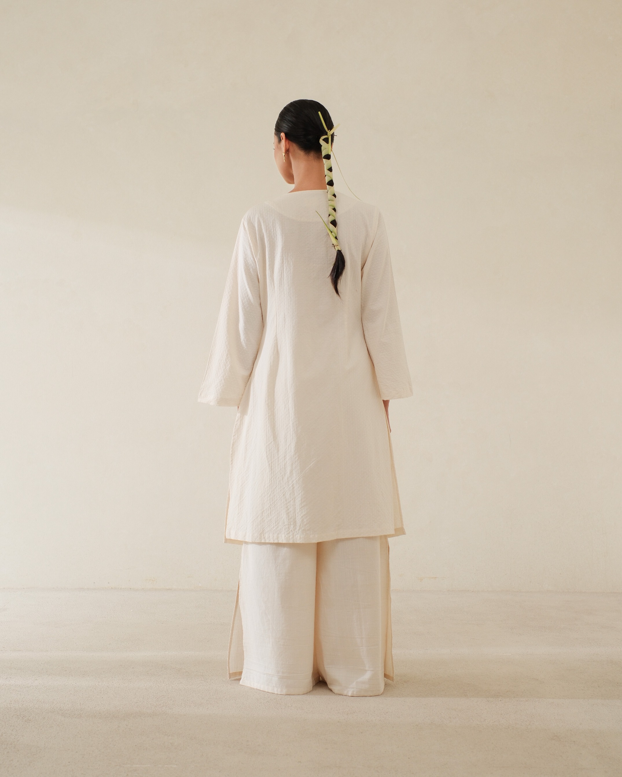 LARAS KEBAYA