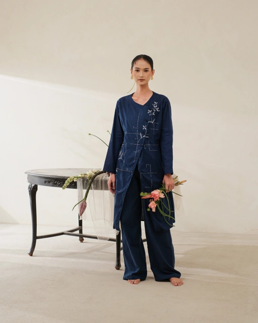 Image of RATRI KEBAYA - BATIK