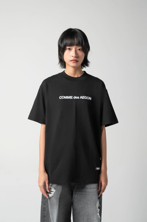 Image of Similar Minimalist Tee (Black)