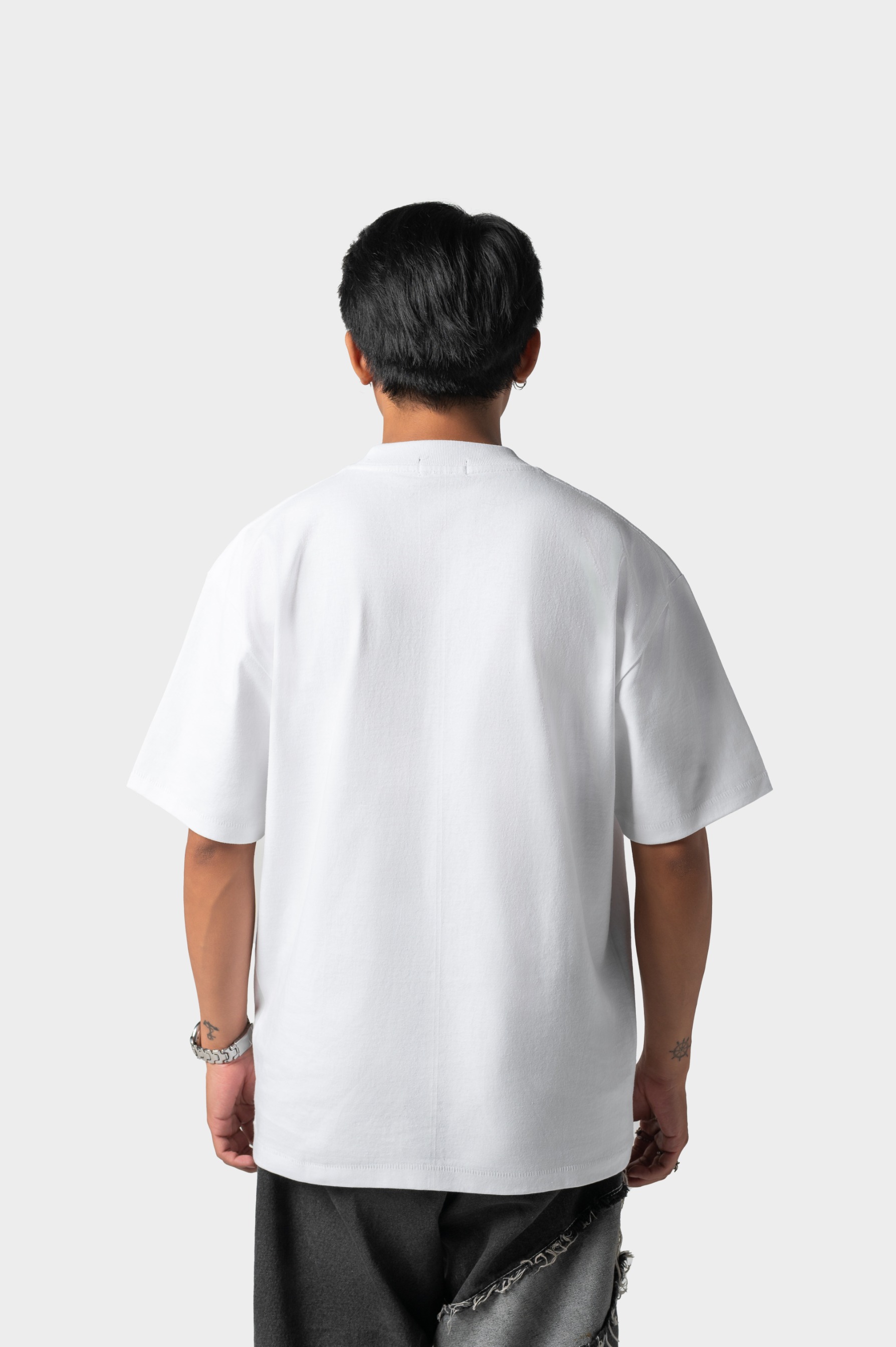 Similar Minimalist Tee (White)