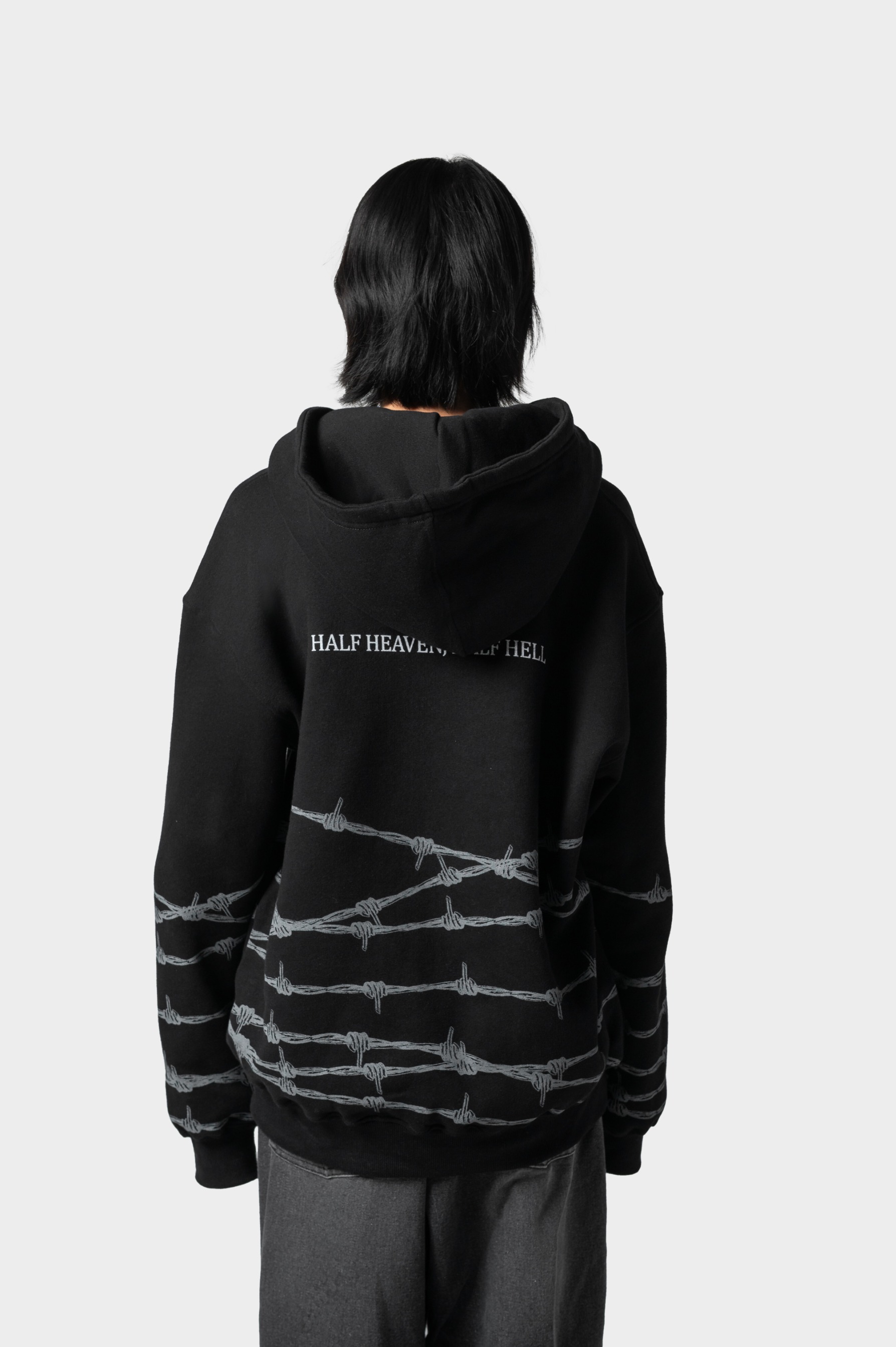 Barbed Realms Hoddie (Black)