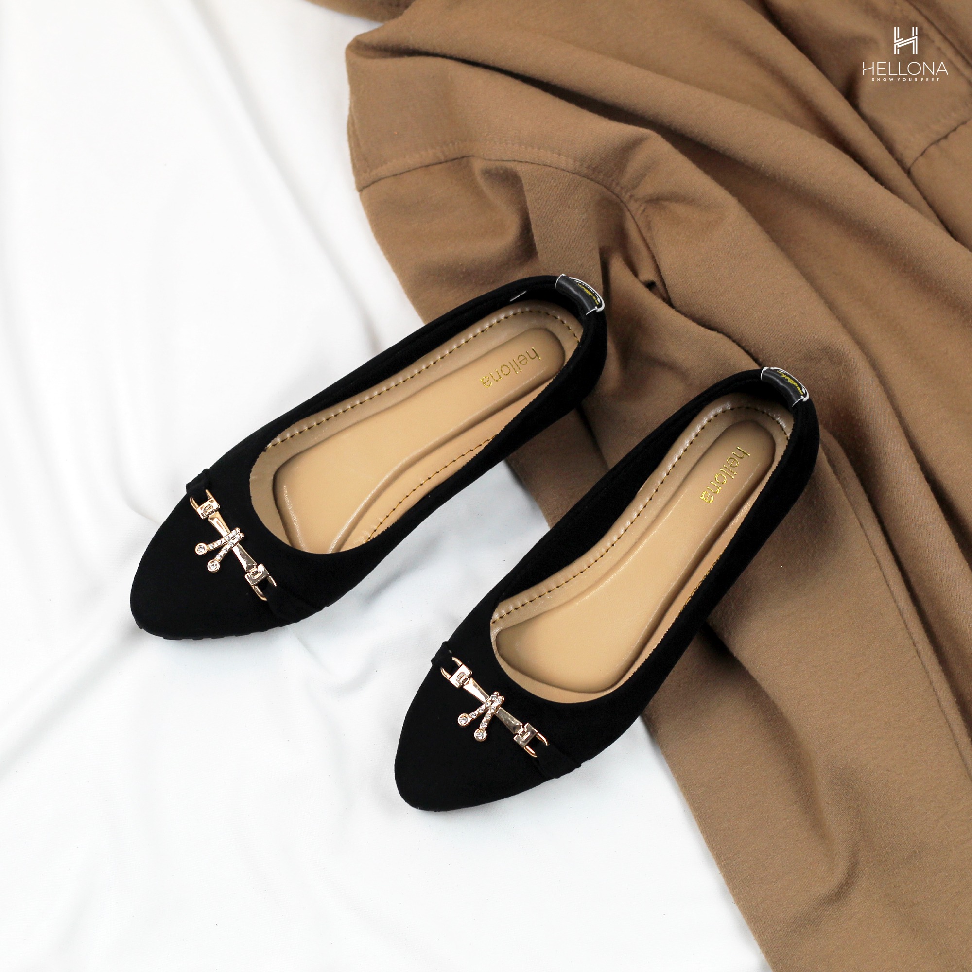 Akira Flatshoes
