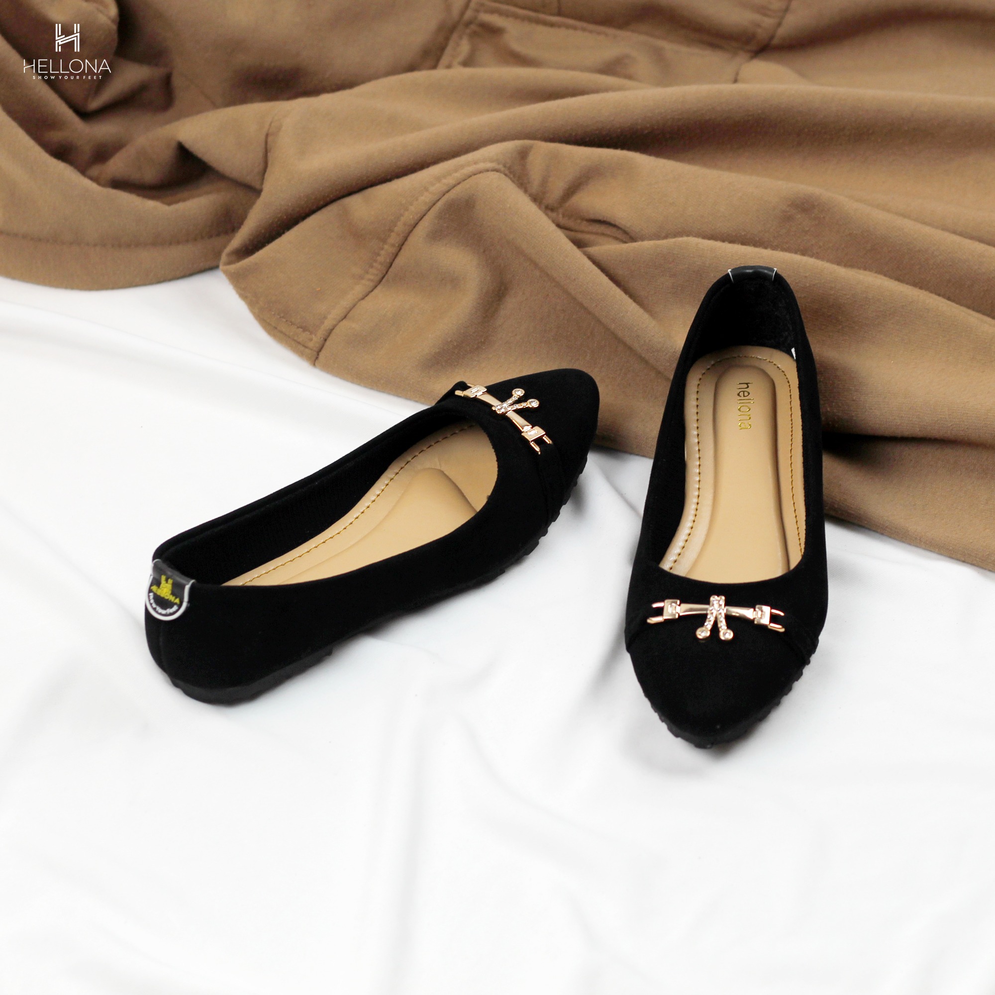 Akira Flatshoes