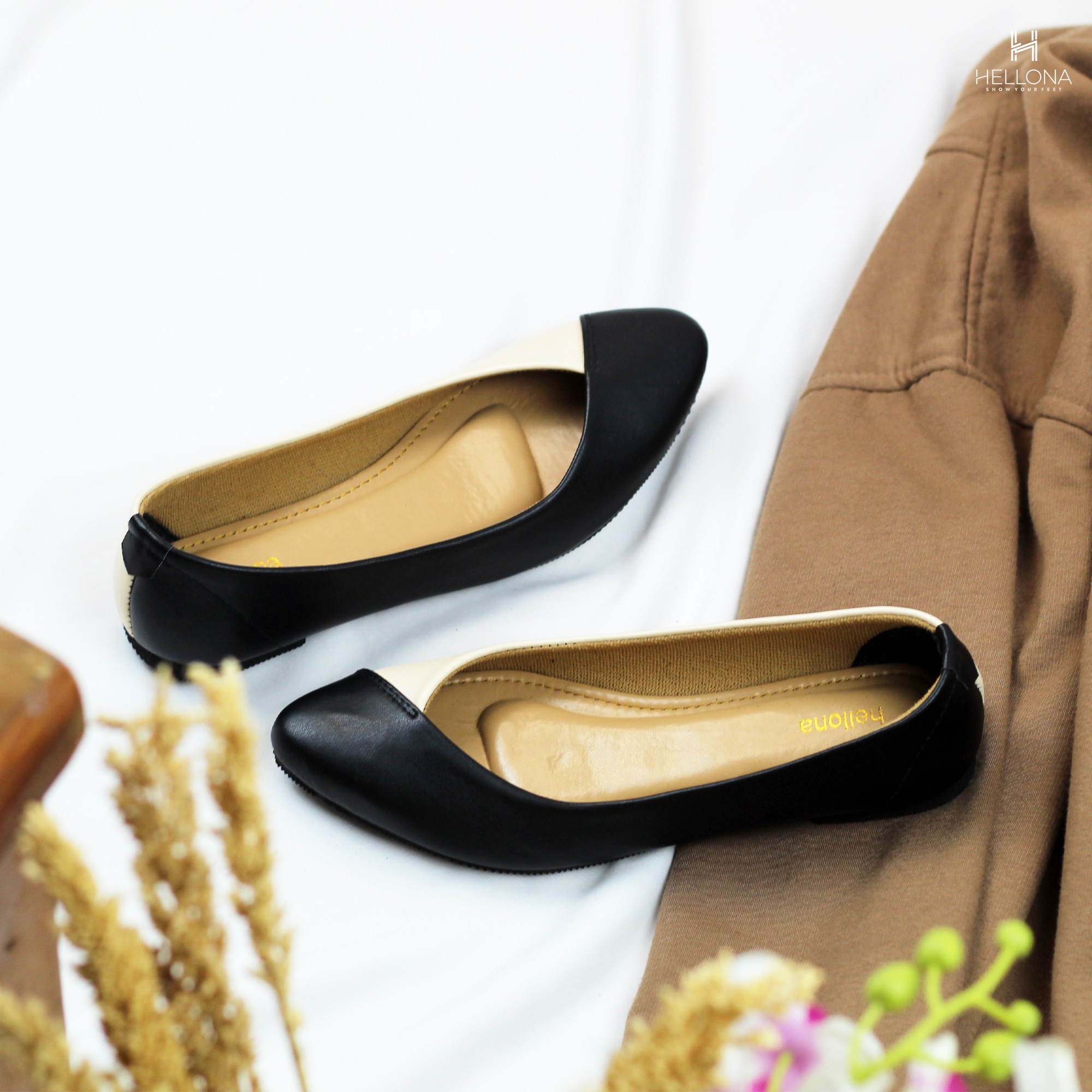 Elena Flatshoes