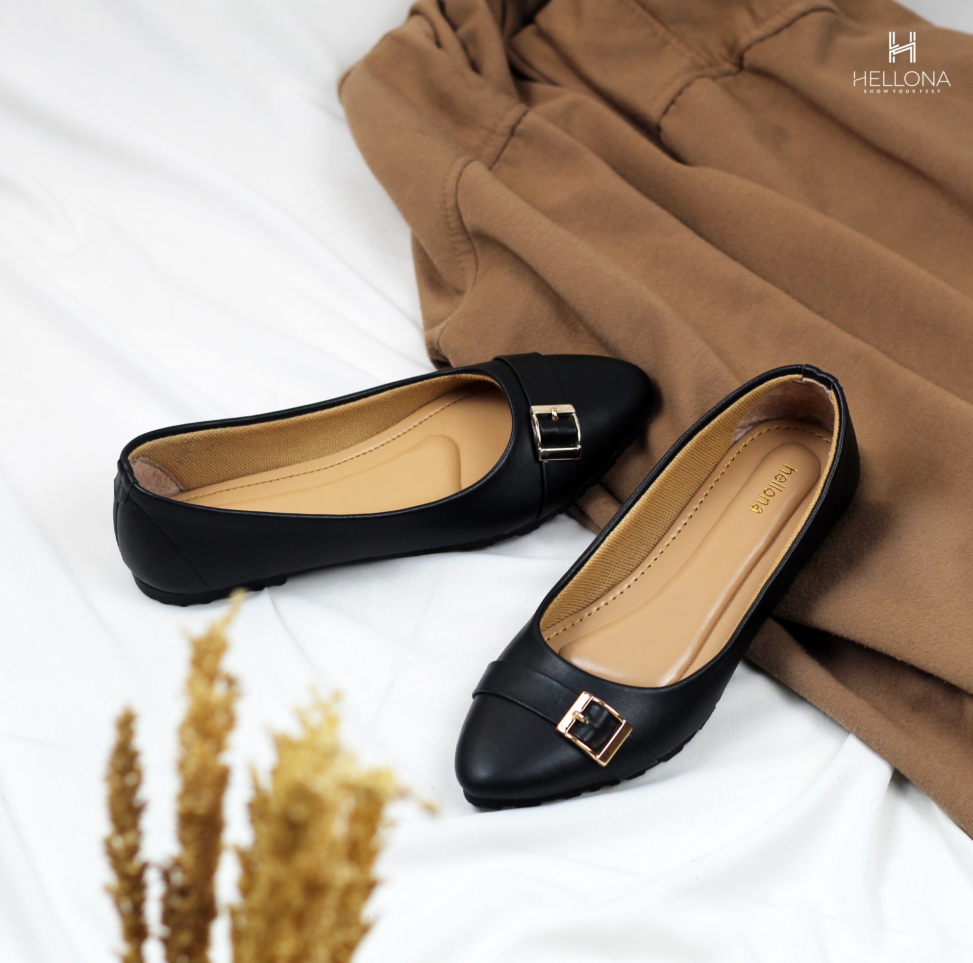 Hyuna Flatshoes