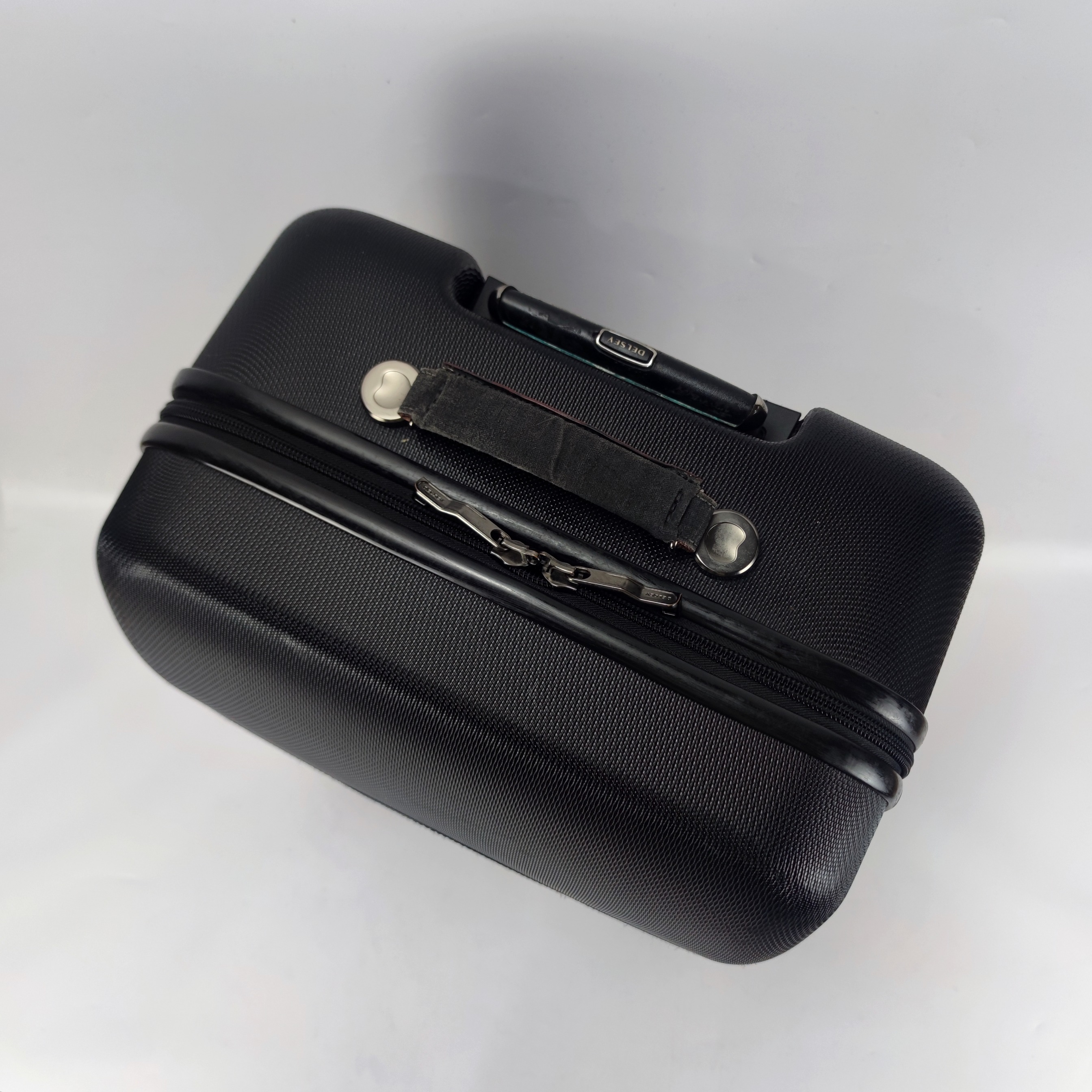 Delsey Chatelet Air Hardcase Luggage 26 Inch 