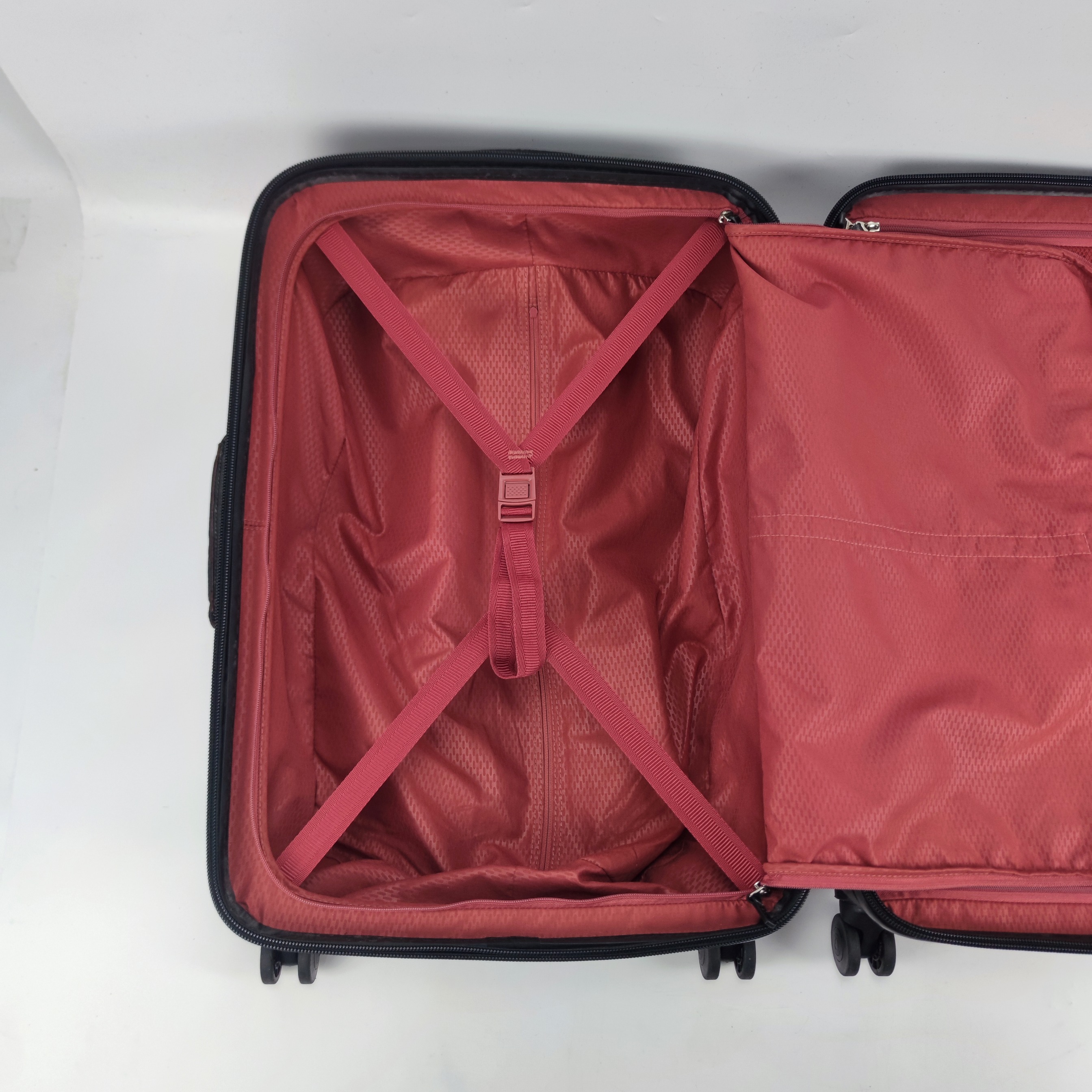 Delsey Chatelet Air Hardcase Luggage 26 Inch 