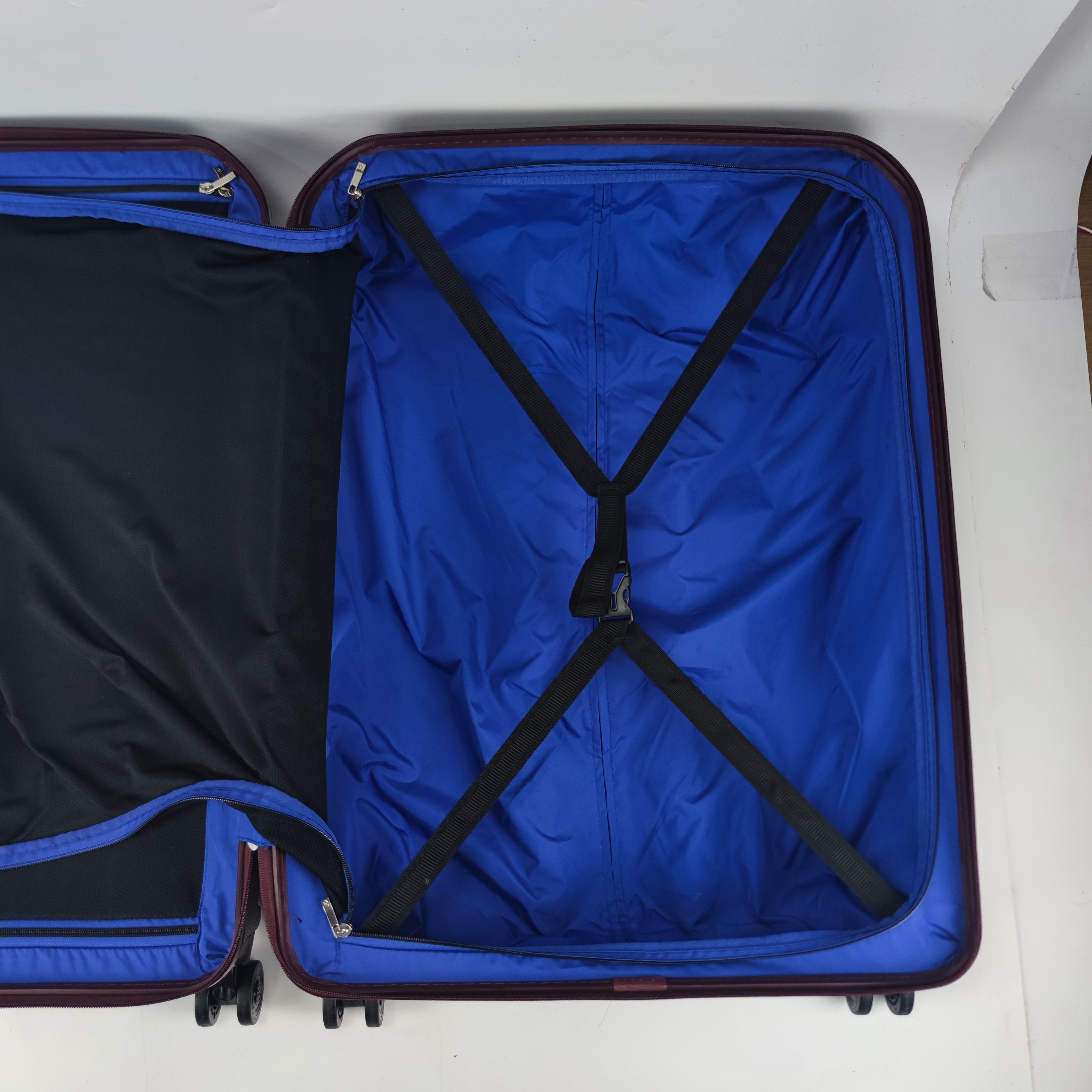 Echolac 091A Hardcase Luggage 28 Inch