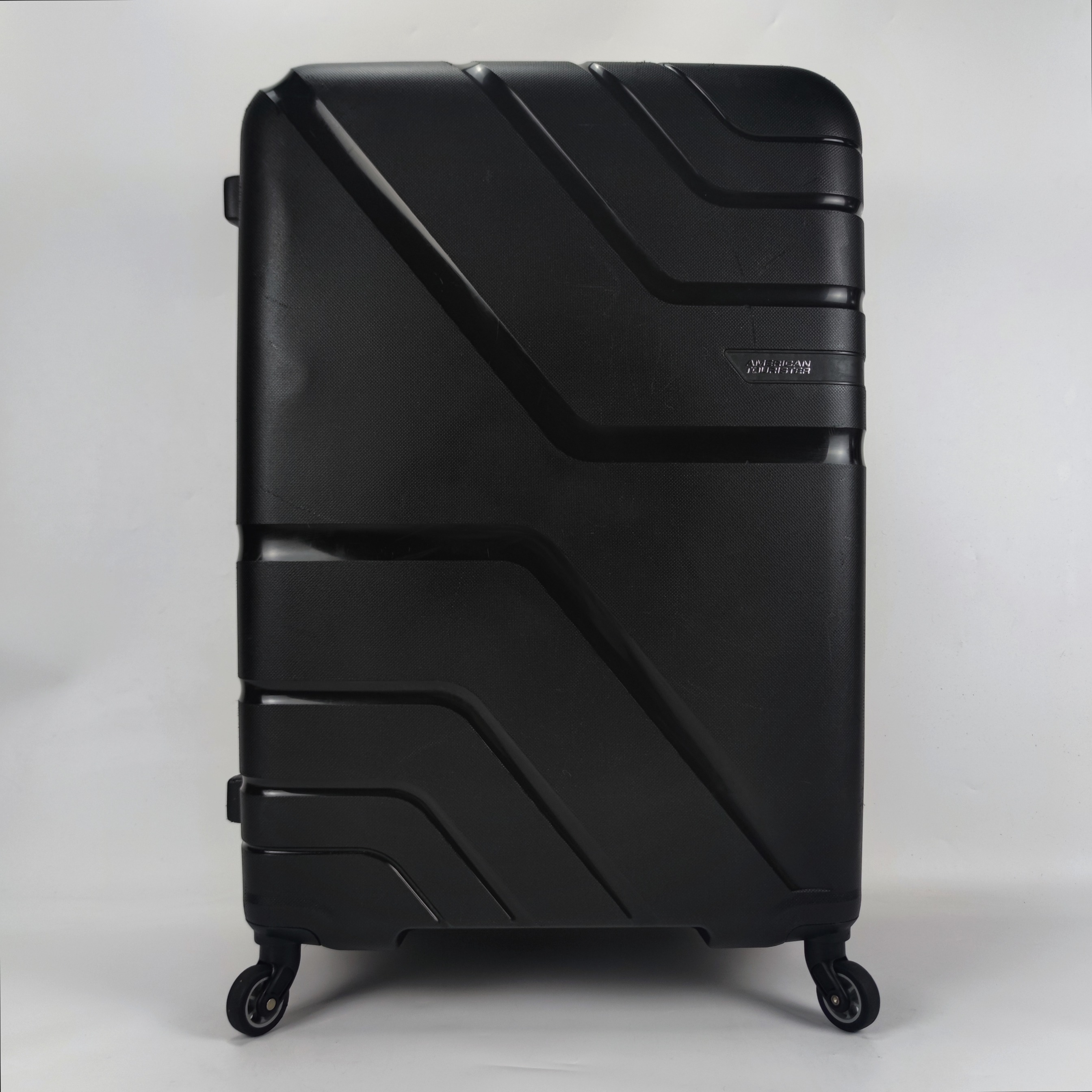 American Tourister Upland Spinner Lightweight Hardcase Luggage 28 Inch