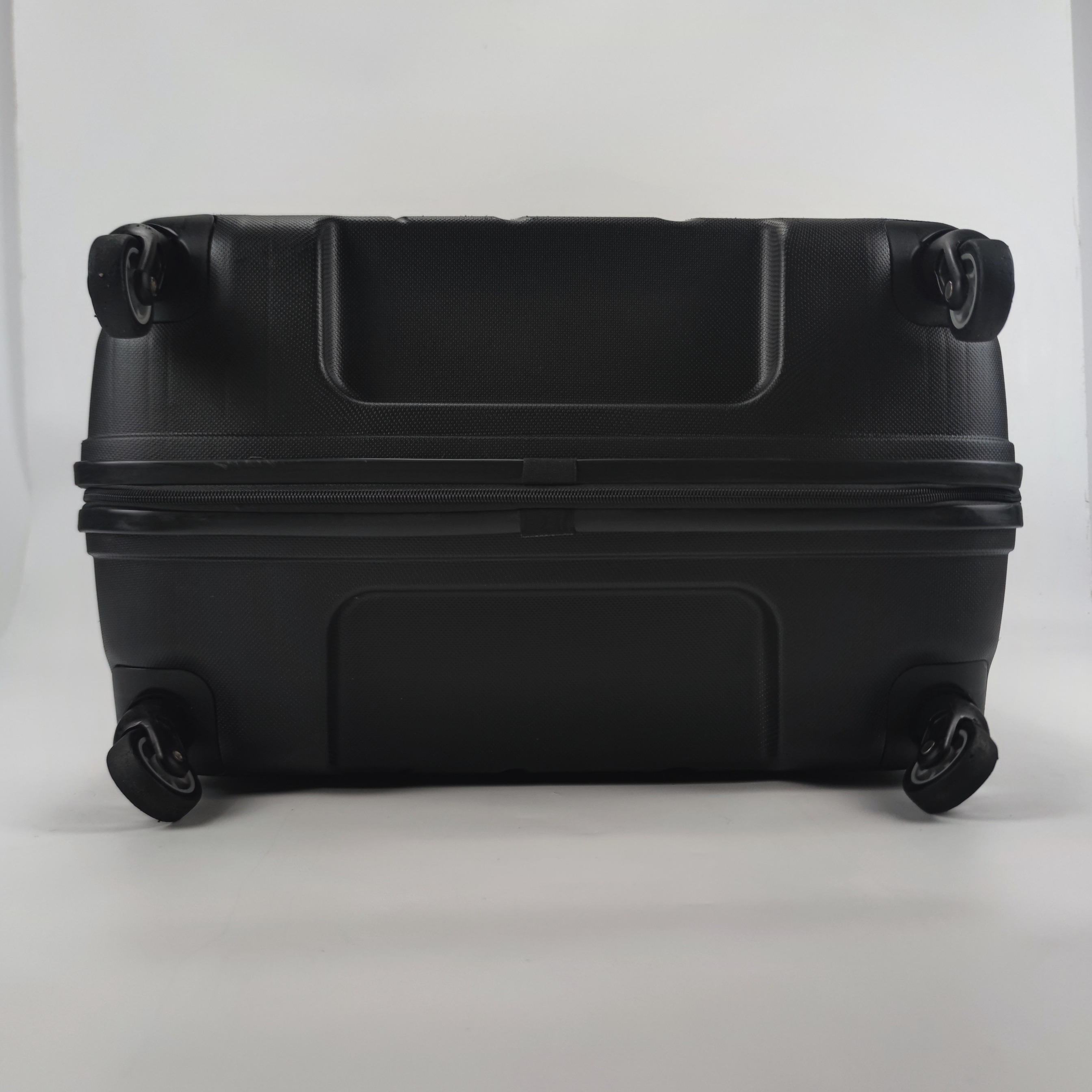 American Tourister Upland Spinner Lightweight Hardcase Luggage 28 Inch