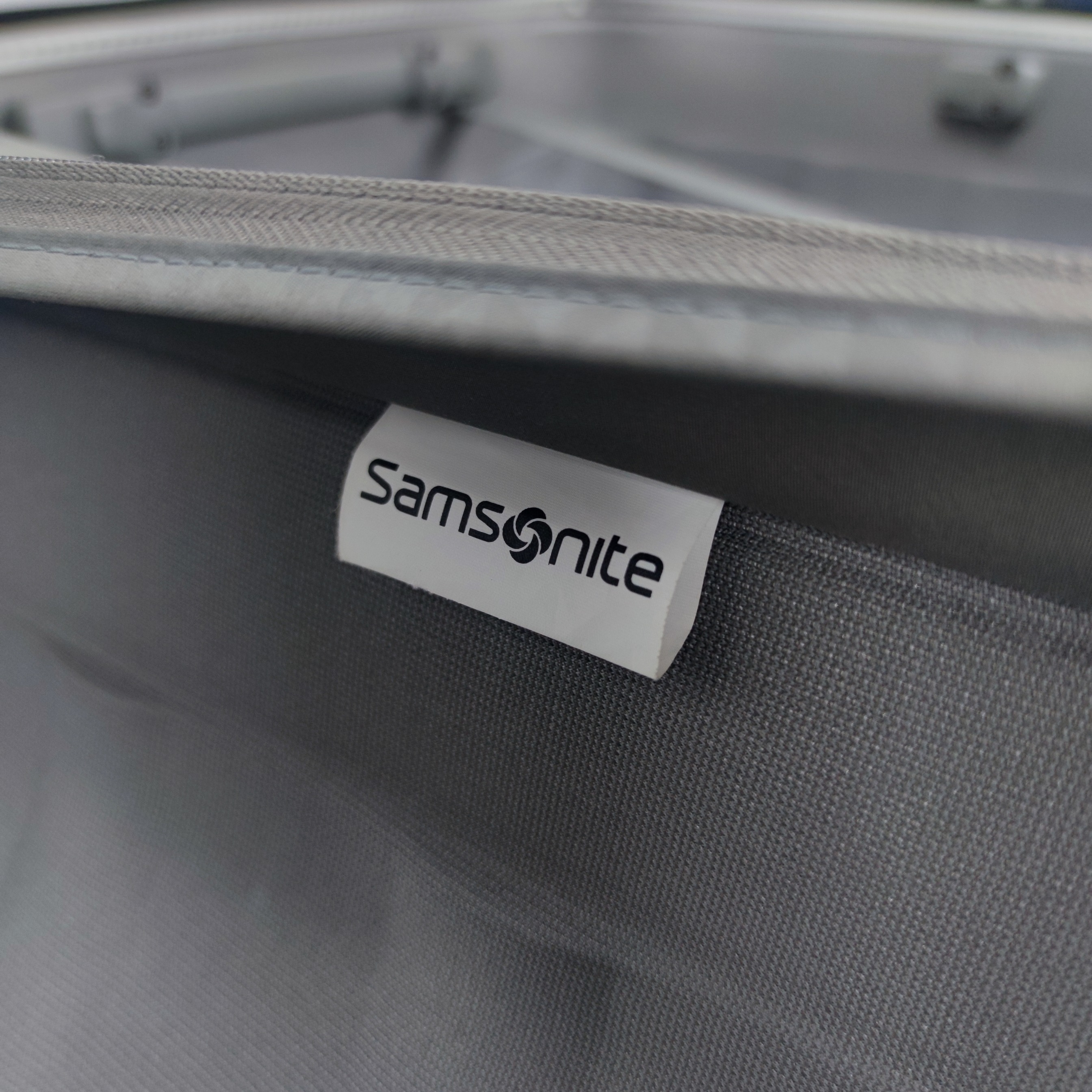 Samsonite Firelite Spinner Hardcase Luggage 30 Inch