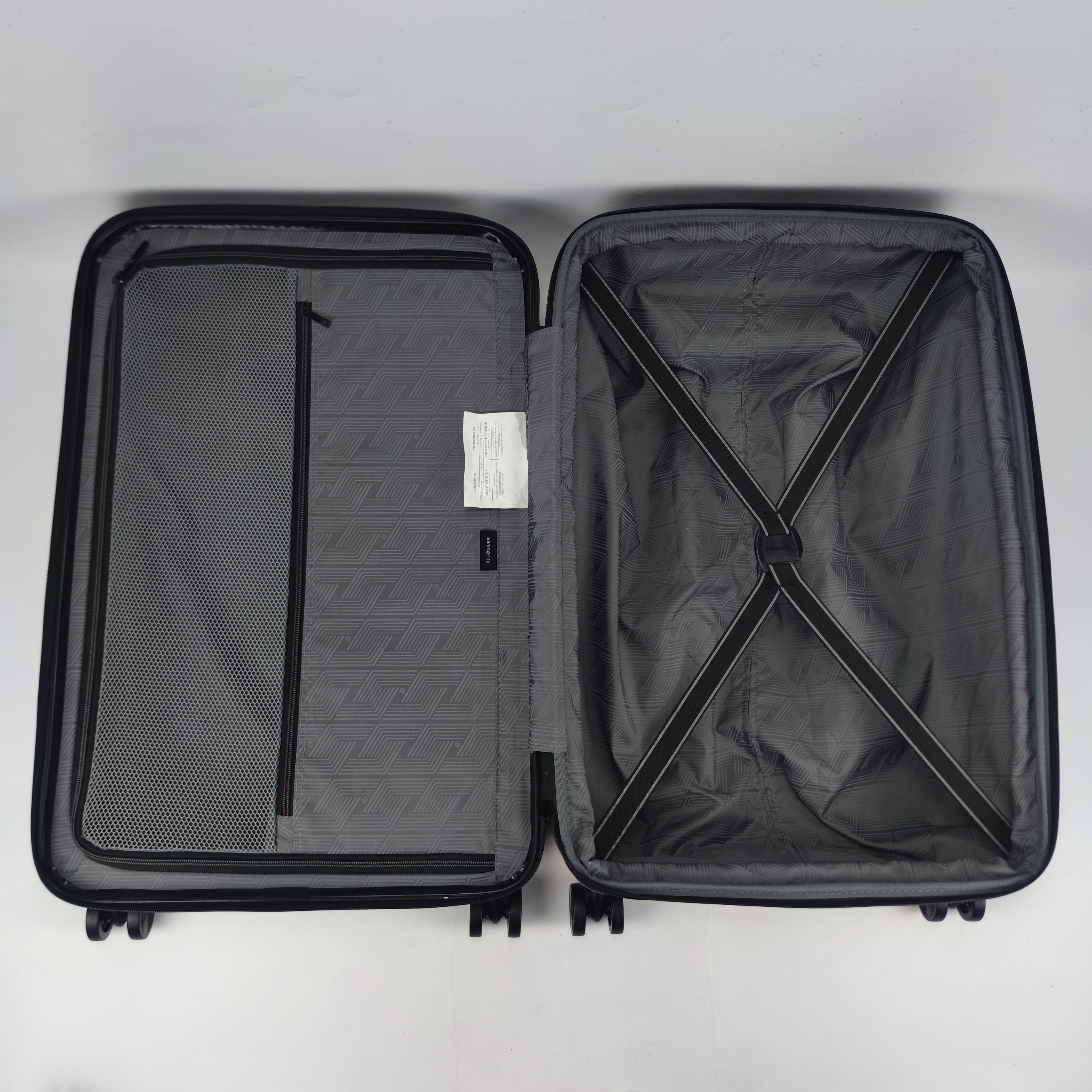 Samsonite Closeout Spin Tech 3.0 Spinner Hardcase Luggage 26 Inch