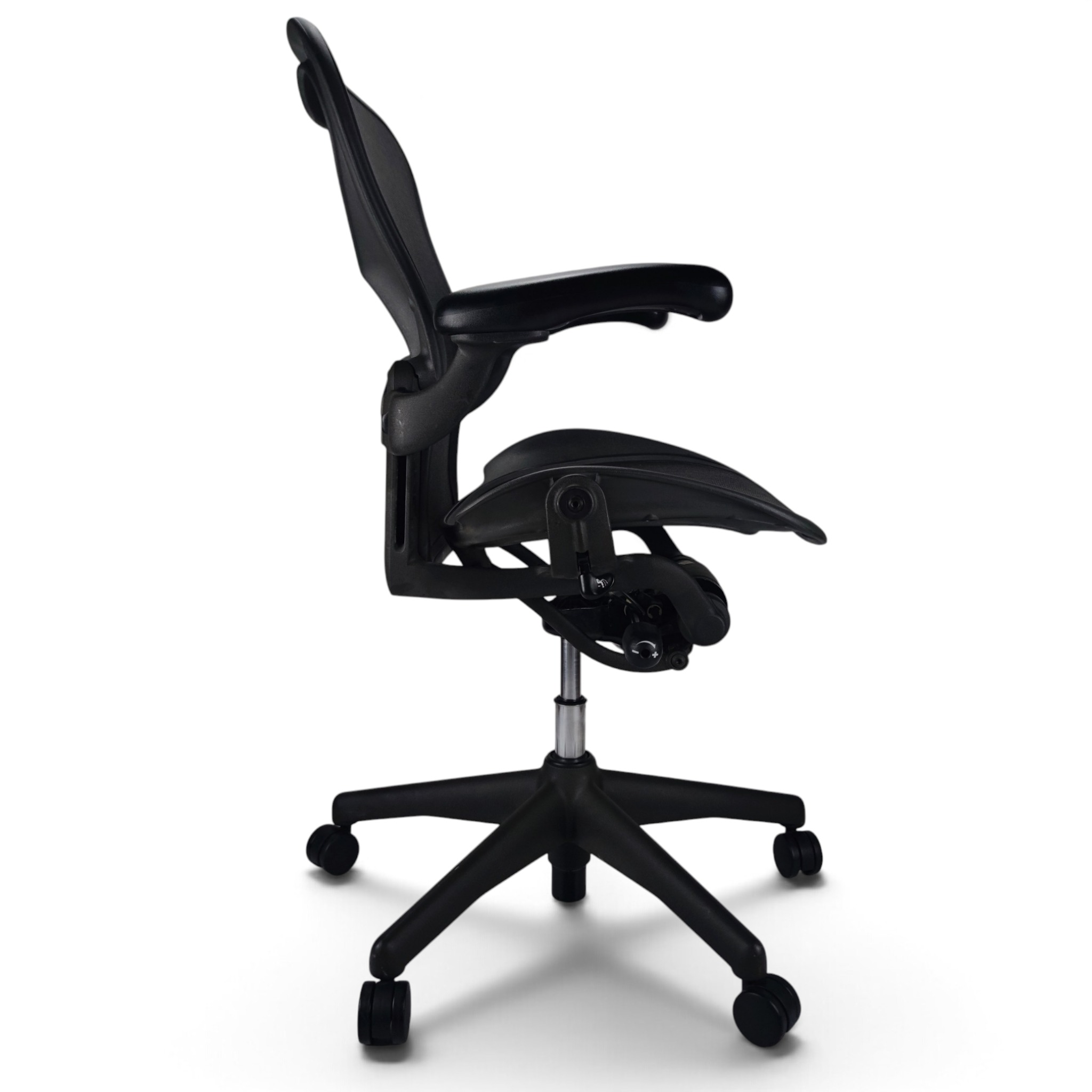 Herman Miller Aeron Ofiice Chair ( No Cover )