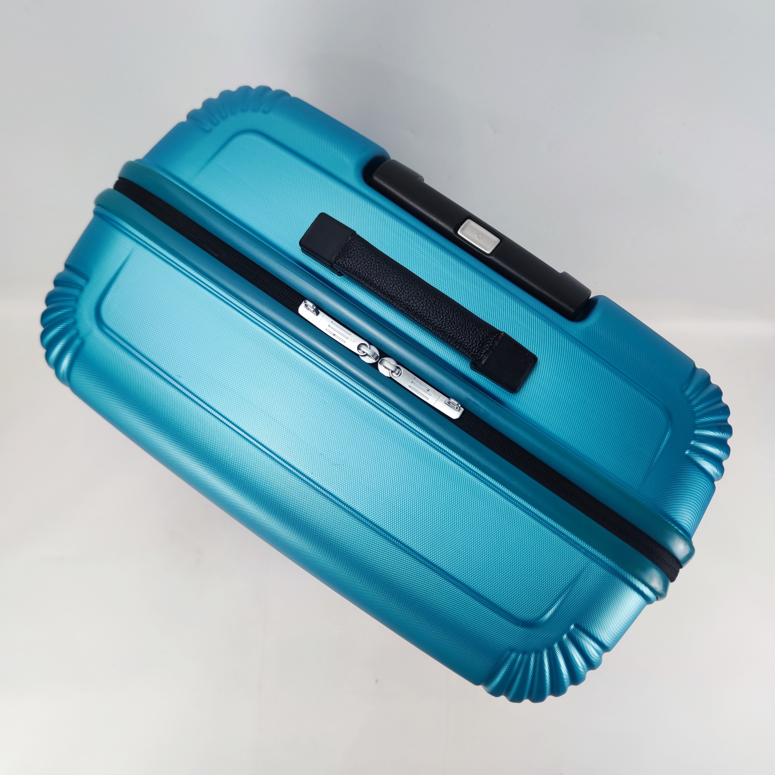 Samsonite Ofreo Hardcase Luggage 26 Inch ✔️
