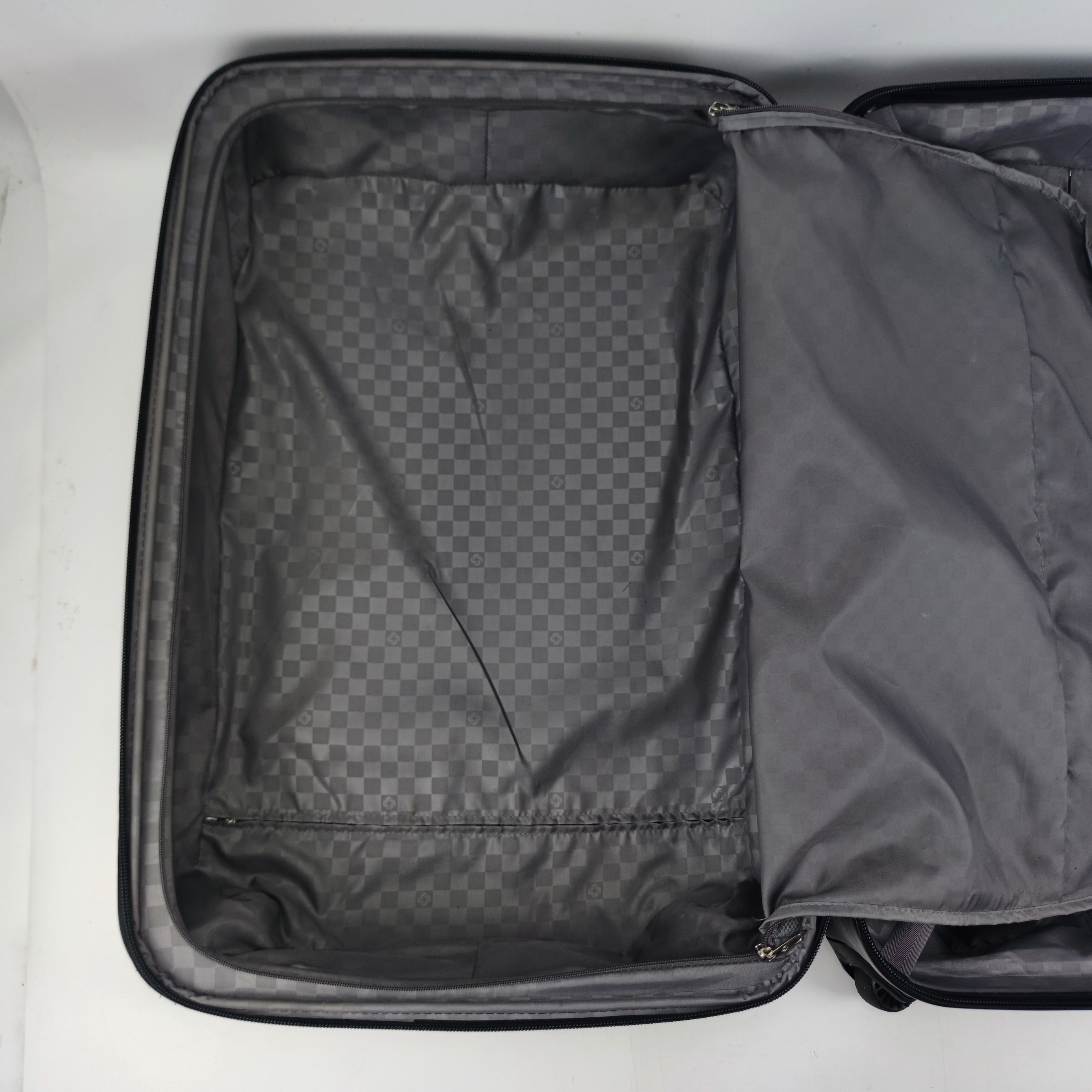 Samsonite Centric Spinner Hardcase Luggage 20 Inch ✔️