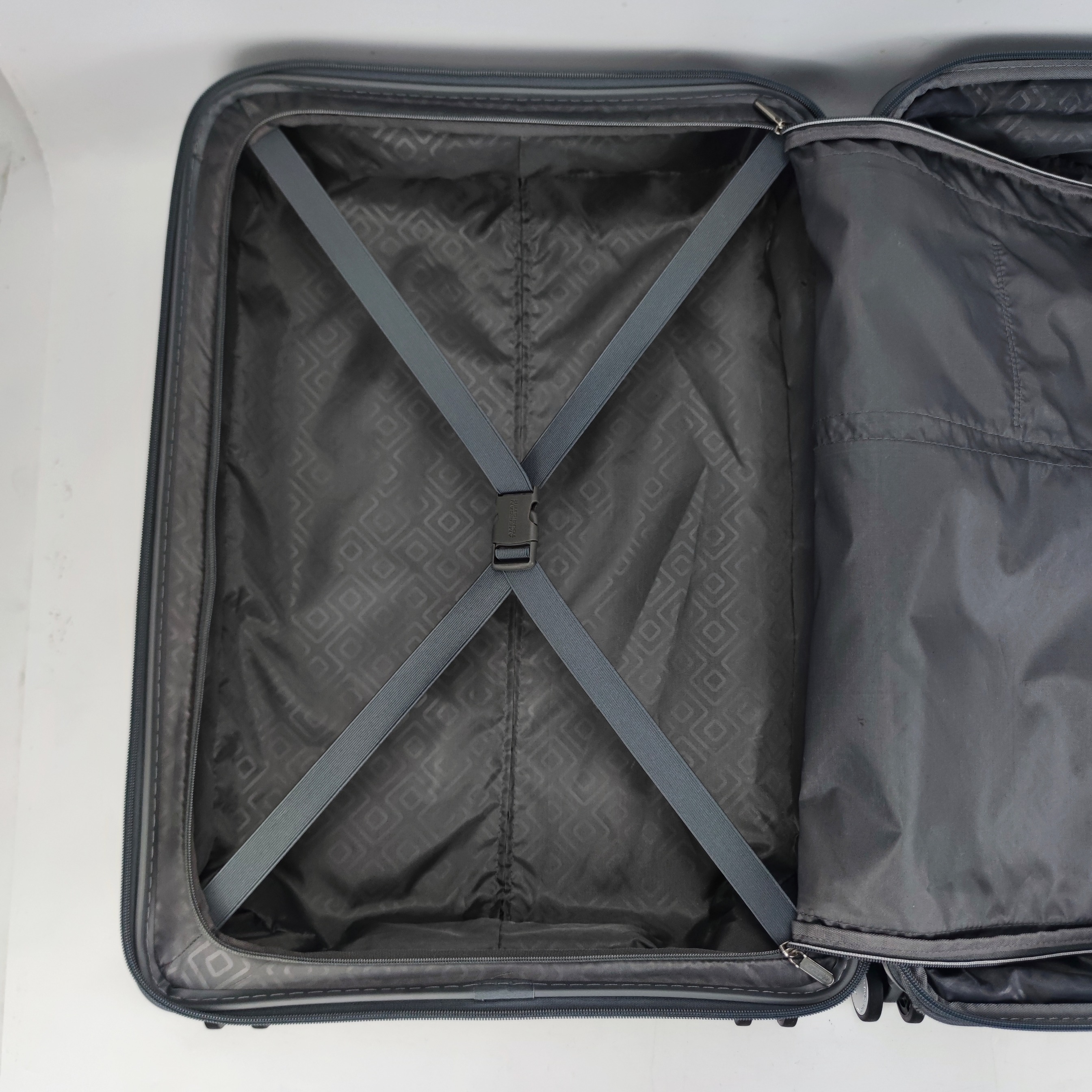 American Tourister Instagon Hardcase 26 Inch ✔️