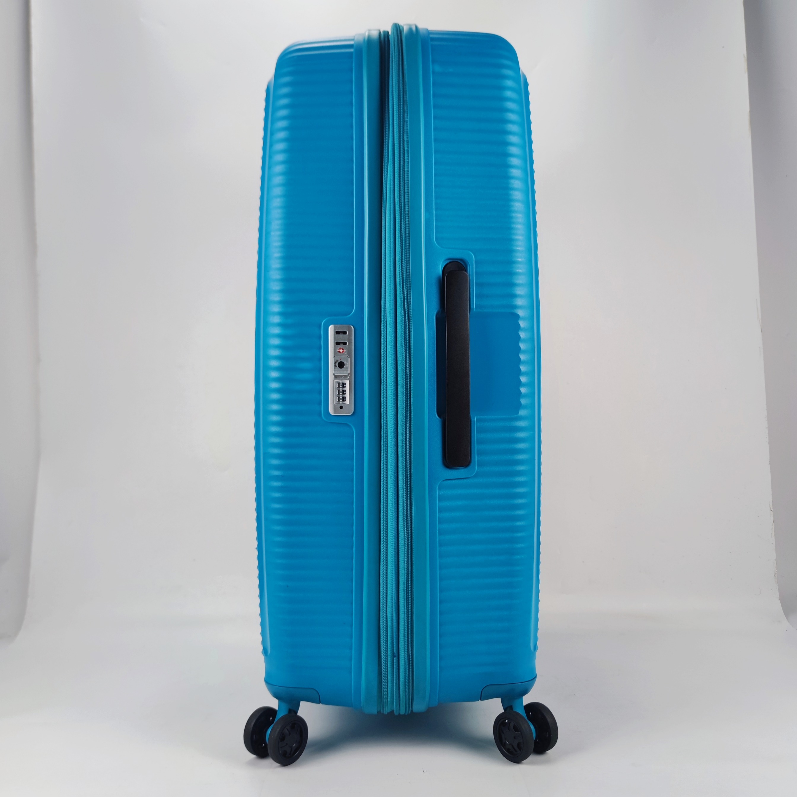 American Tourister Curio Soundbox Hardcase Luggage 30 Inch Light Blue ✔️