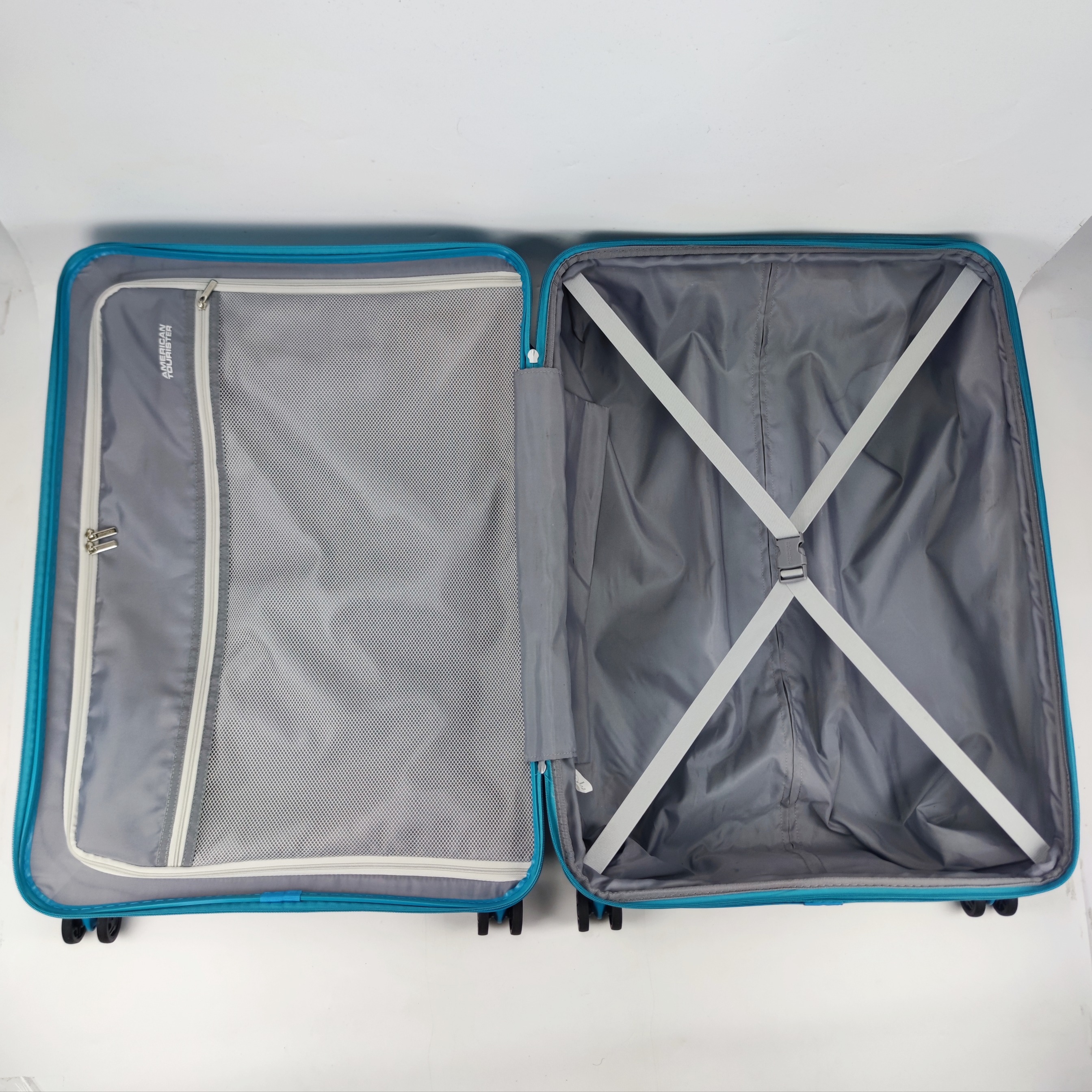 American Tourister Curio Soundbox Hardcase Luggage 30 Inch Light Blue ✔️