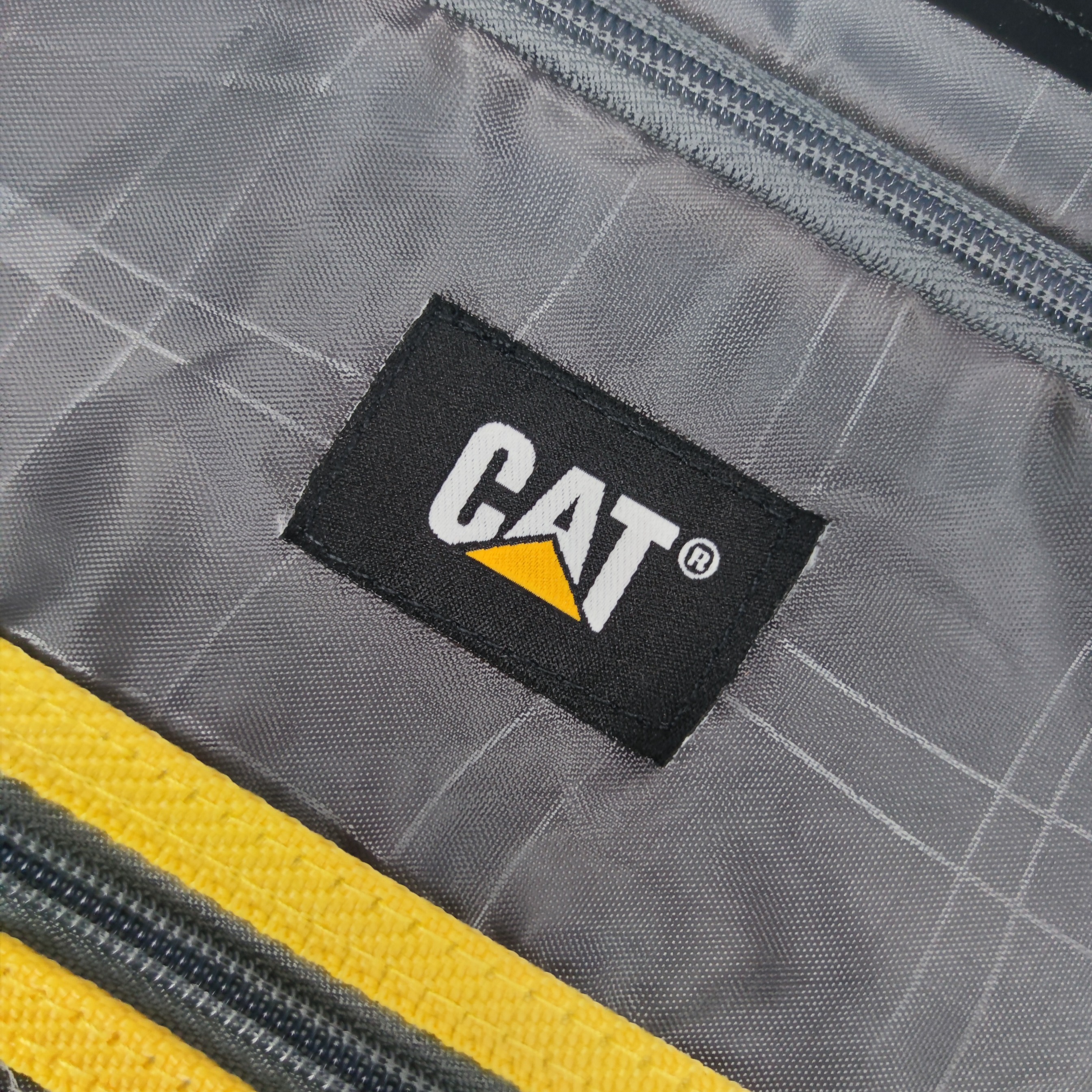 Caterpillar Turbo Spinner Hardcase Luggage 24 Inch✔️