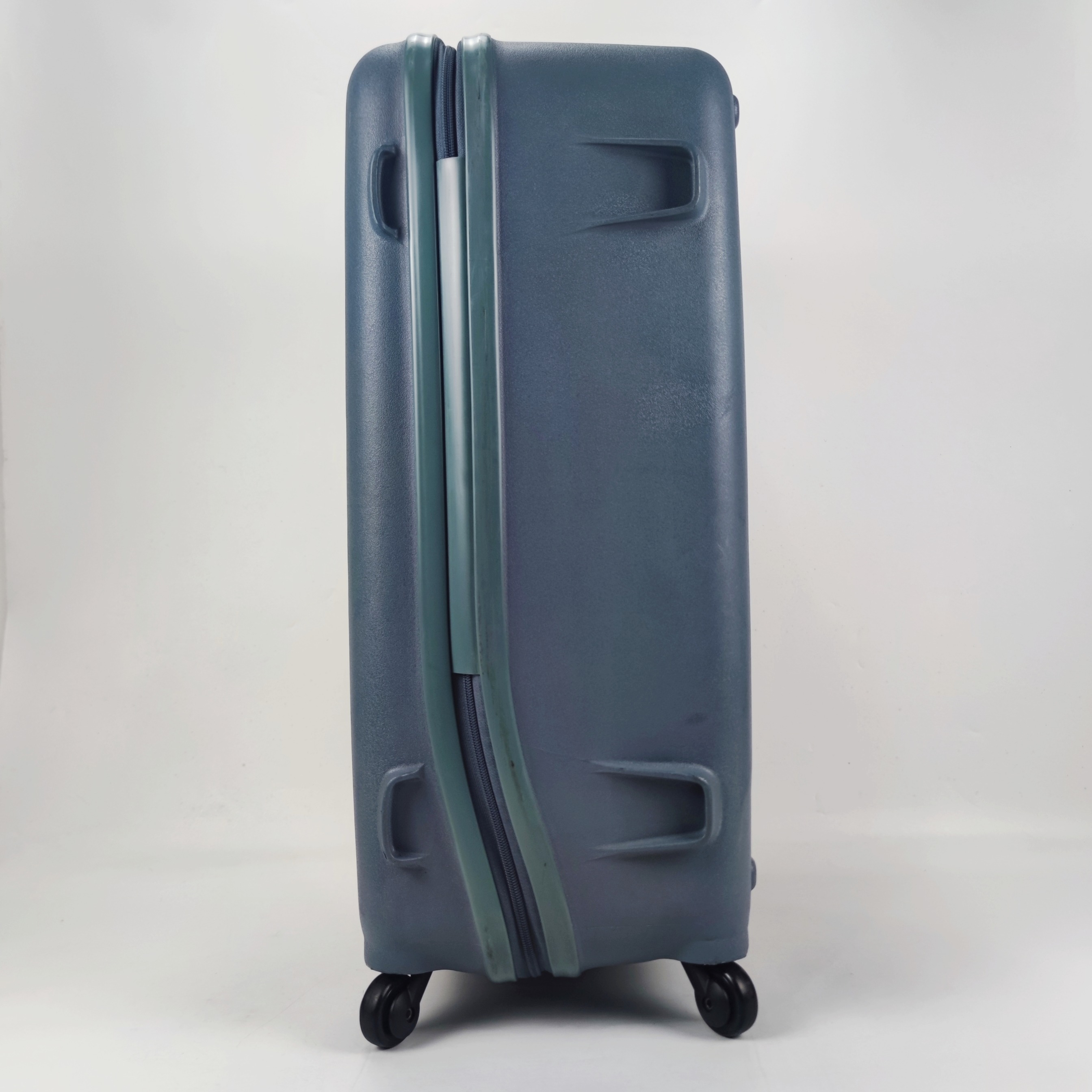 Lojel Vita Hardcase Luggage 26 Inch ✔️