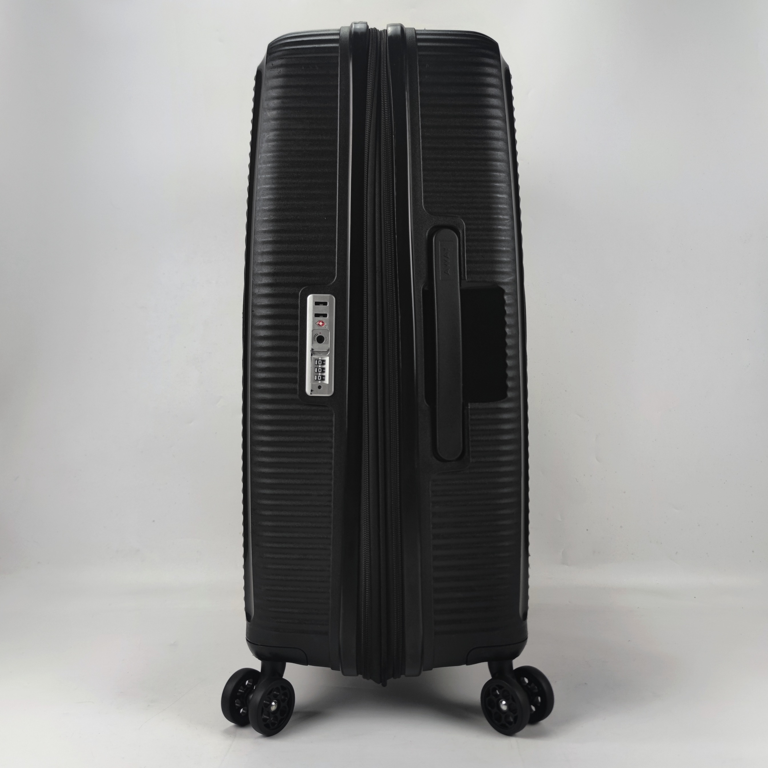 American Tourister Curio Soundbox Hardcase 26 Inch Black YY ✔️