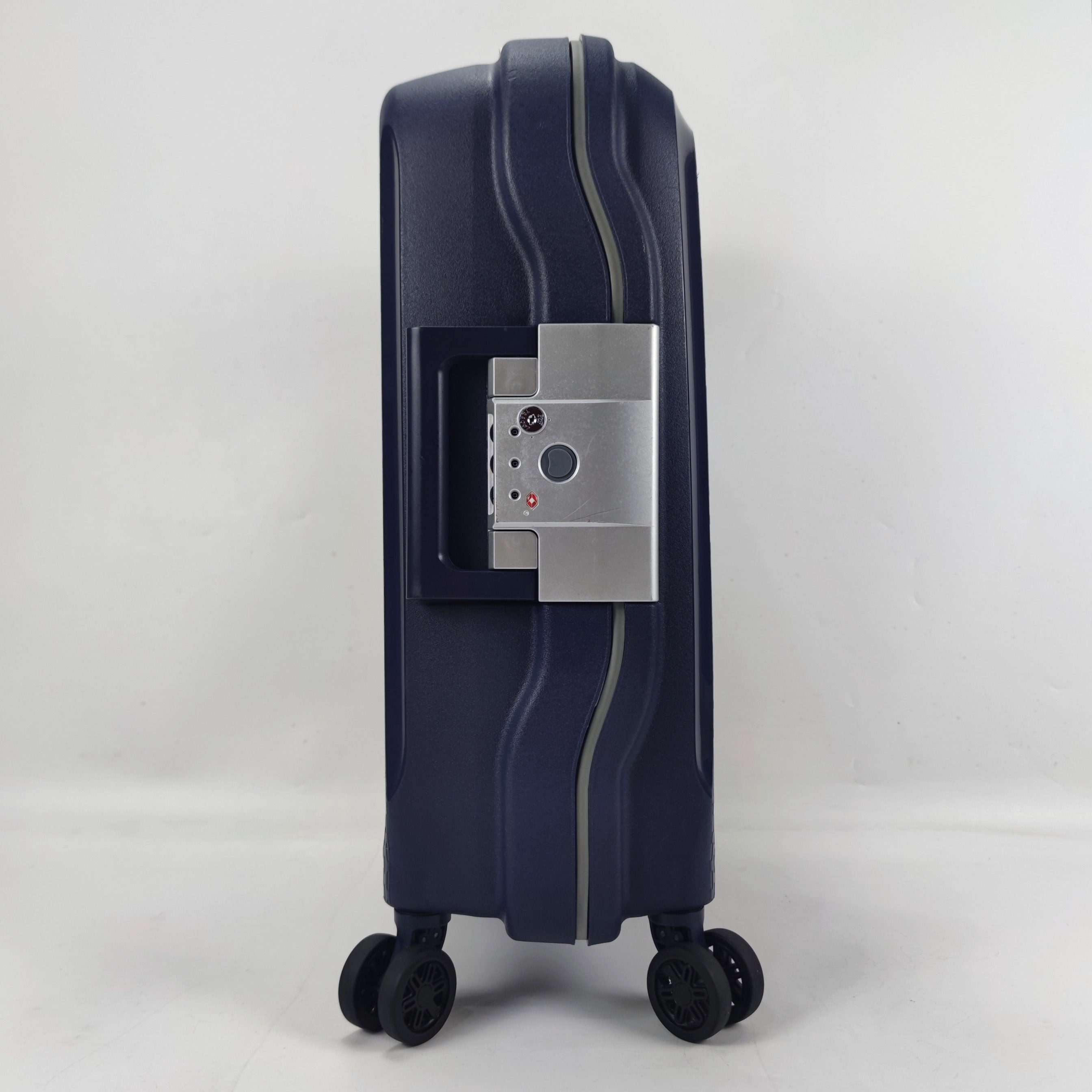Delsey Belfort Hardcase Luggage 20 Inch DW ✔️