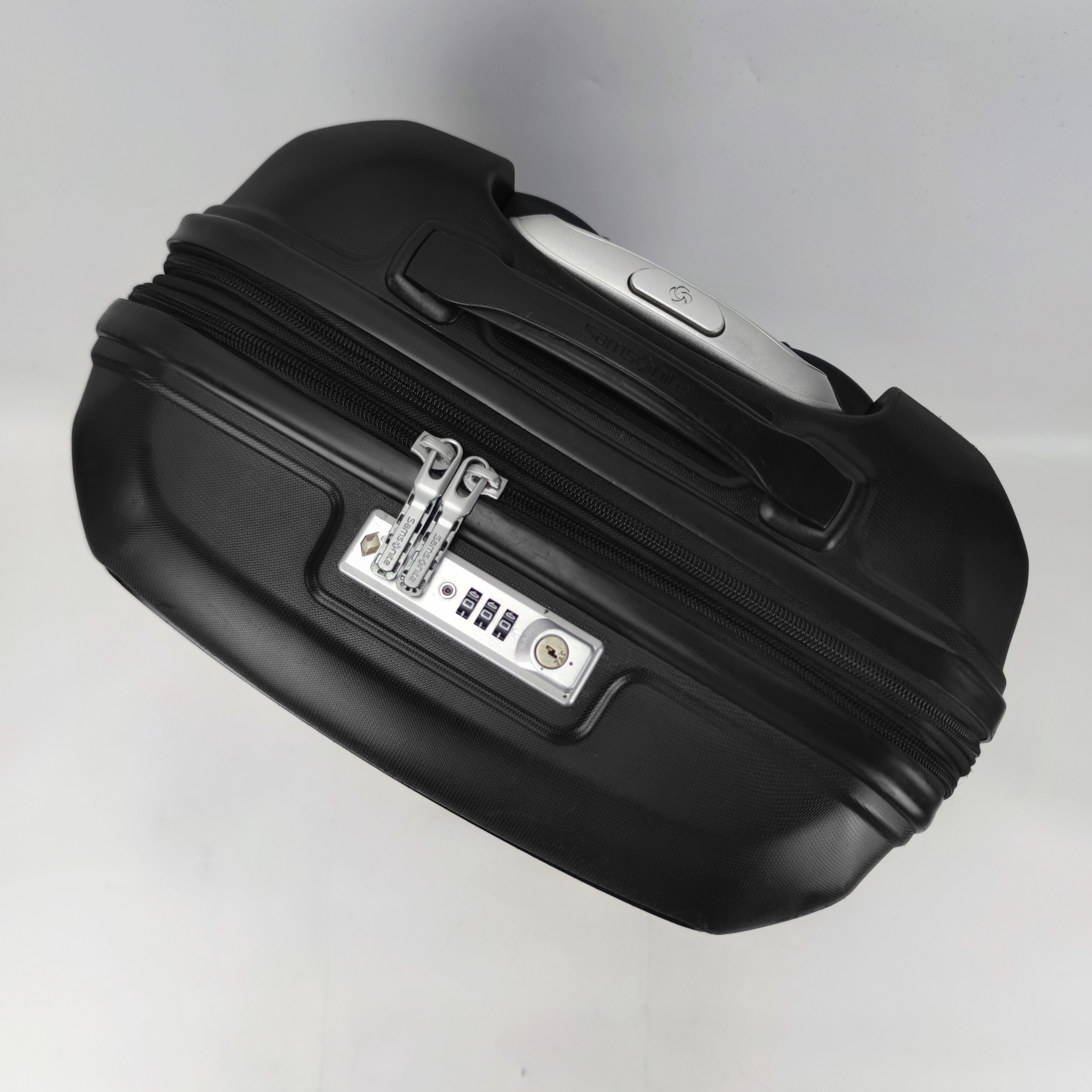 Samsonite Octolite Spinner Hardcase Luggage 20 Inch Black ✔️