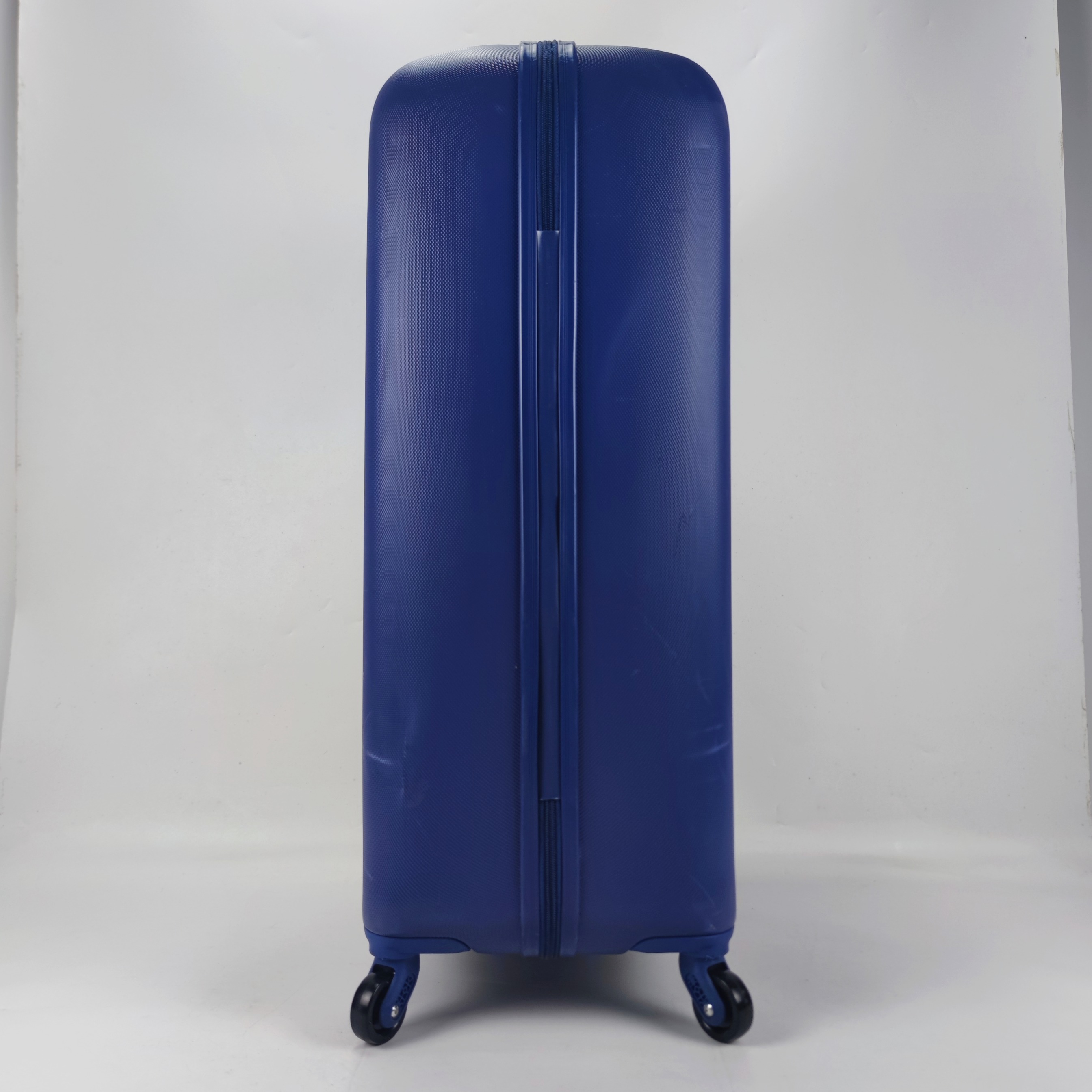 Delsey Helium Air Lightweight Hardcase 28 Inch Navy⭕