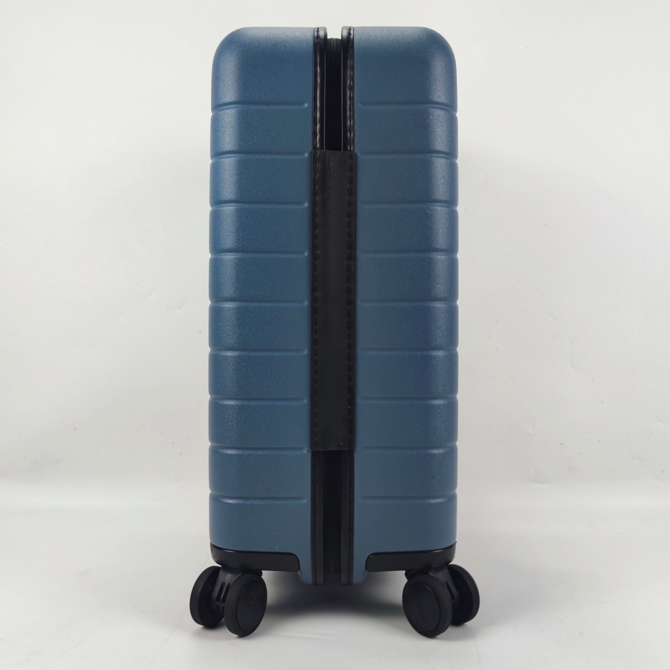 Away Carry-On Hardcase 20 Inch Blue Stone ✔️
