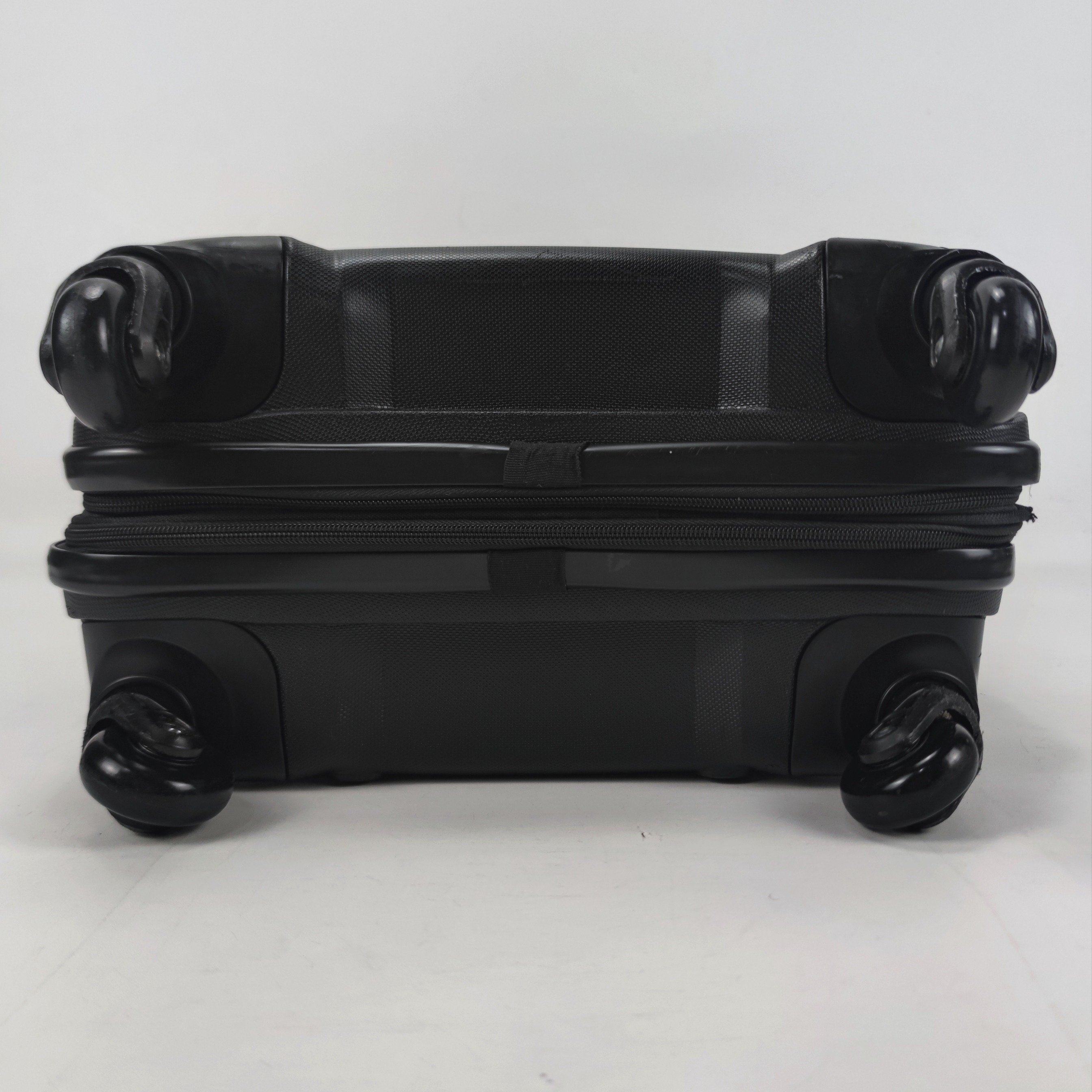American Tourister Bon Air Spinner Hardcase 20 Inch Black ✔️