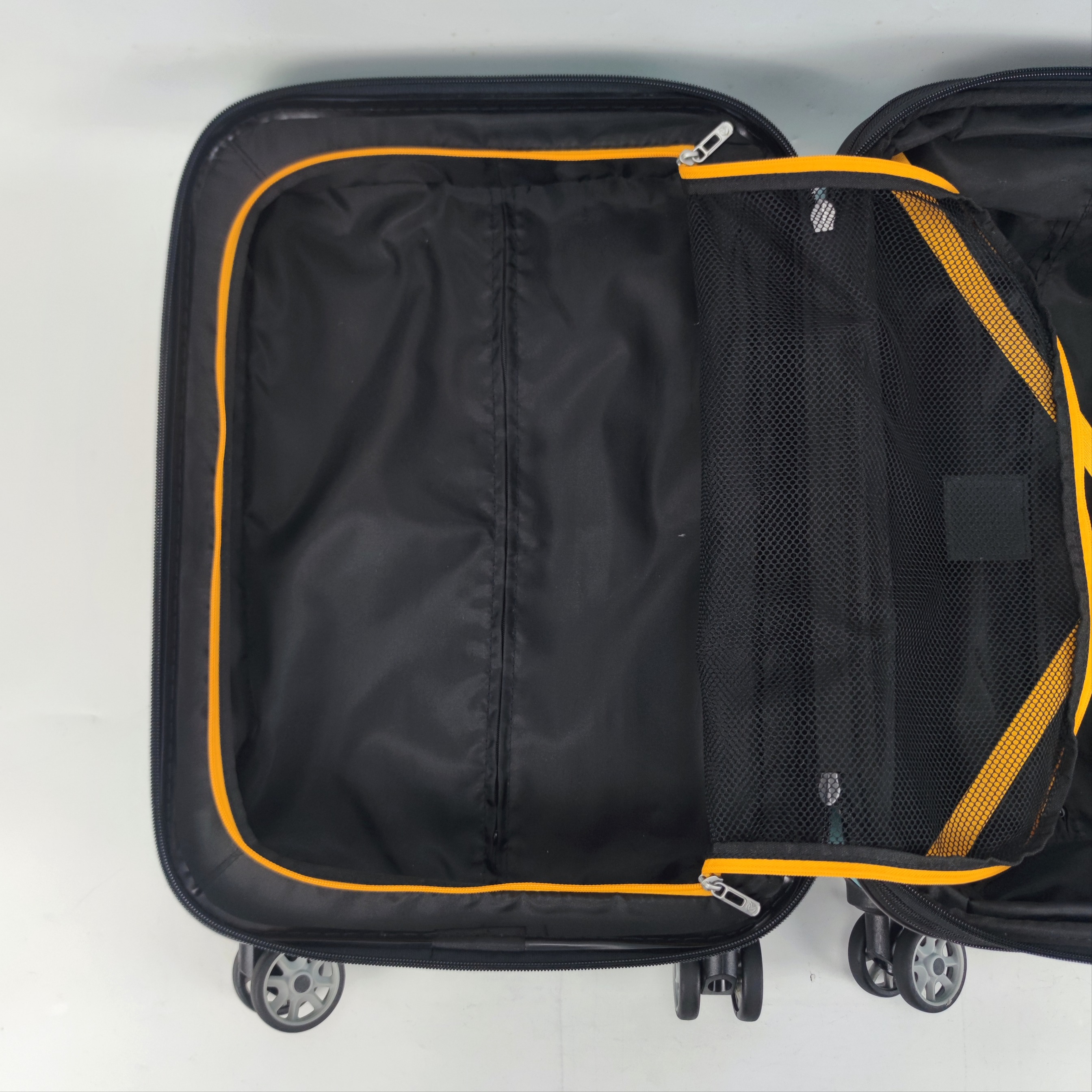 Eminent EKG82 Lightweight Hardcase 20 Inch Turquoise Blue ✔️
