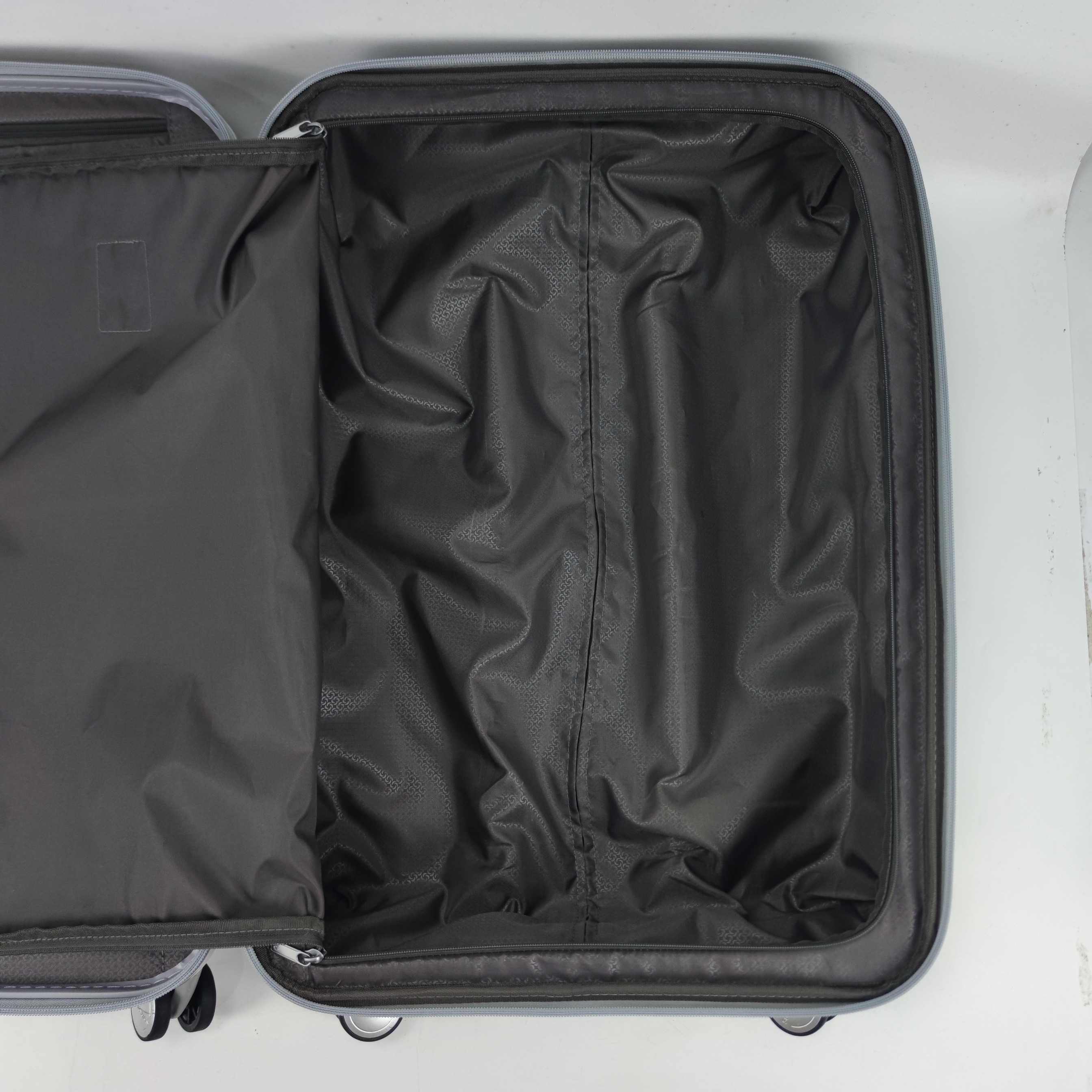 Samsonite Robez Spinner Hardcase 26 Inch Silver ✔️