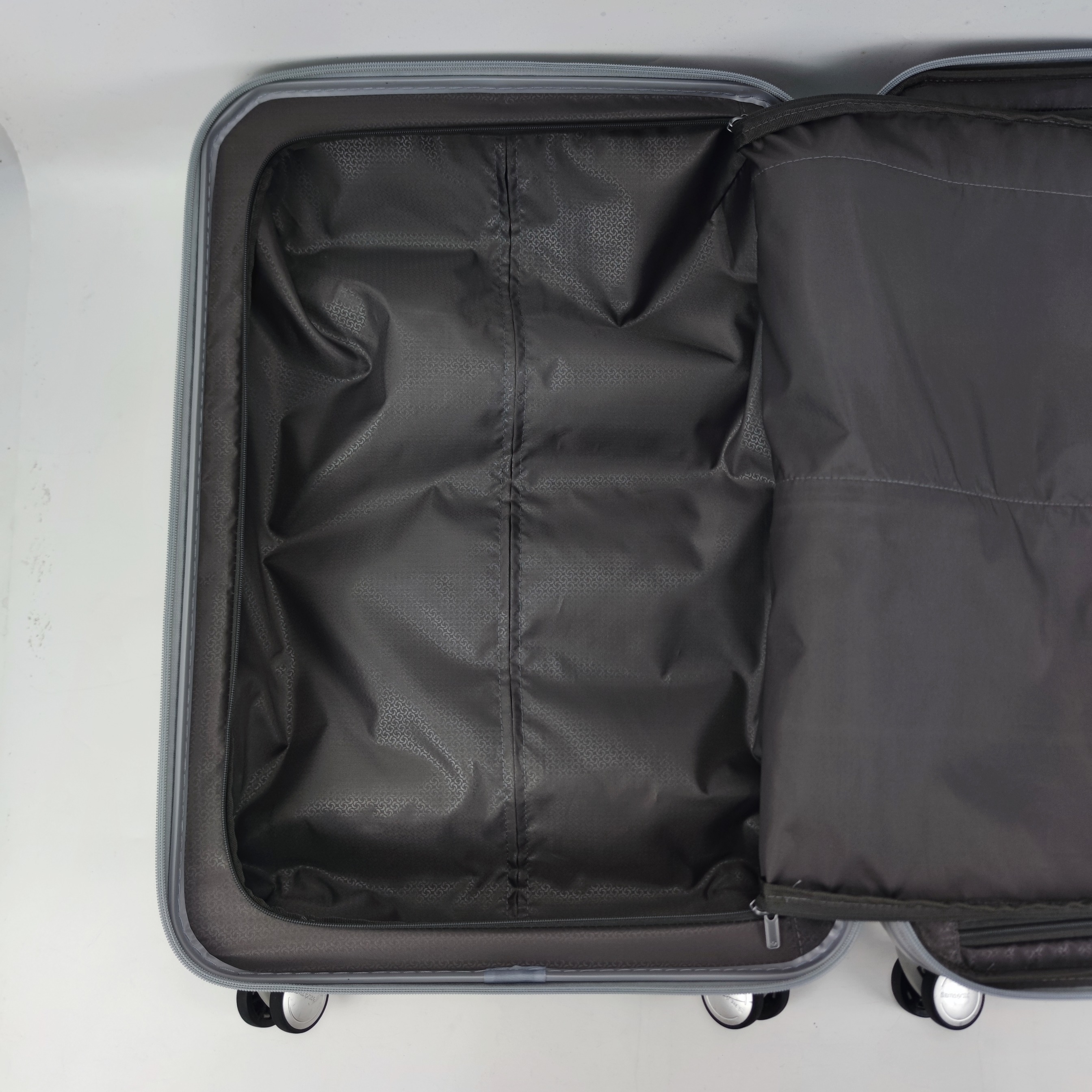 Samsonite Robez Spinner Hardcase 26 Inch Silver ✔️