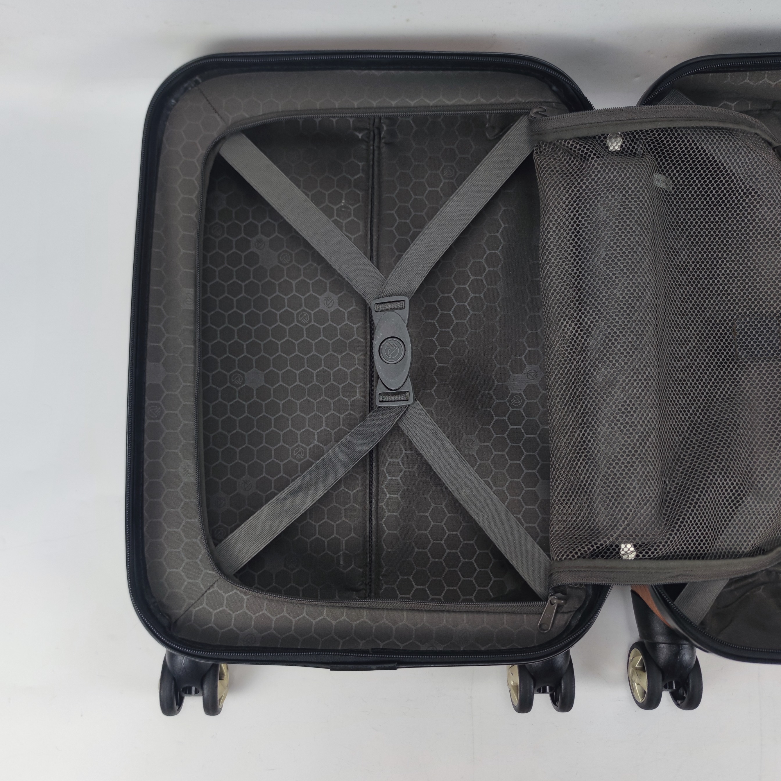 Eminent Move Air Hardcase Luggage 20 Inch Orange ✔️