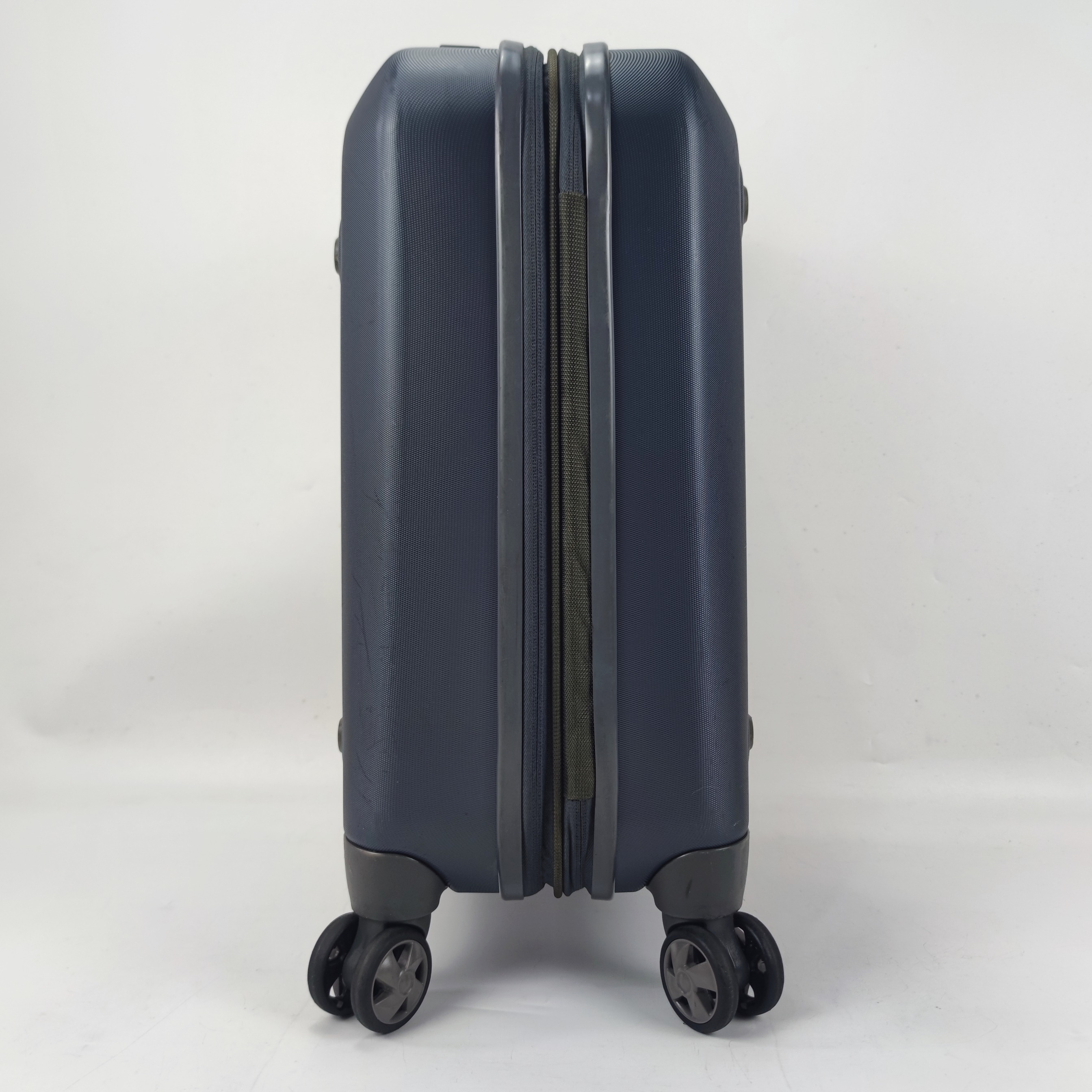Eminent Leopard 2 Lightweight Hardcase Luggage 20 Inch Grey ✔️