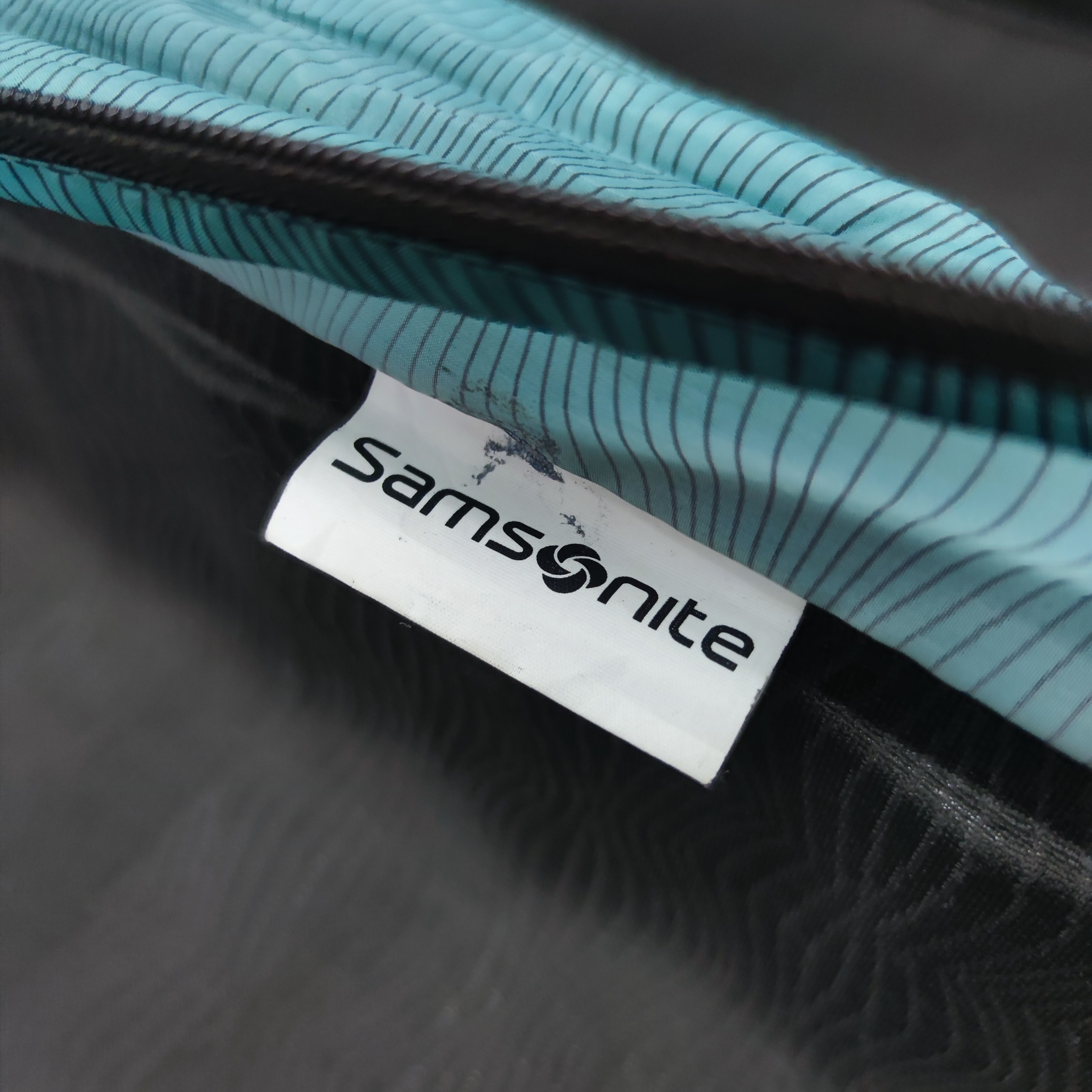 Samsonite Lite Shock Ultralight Spinner Hardcase 28 Inch Gold ✔️