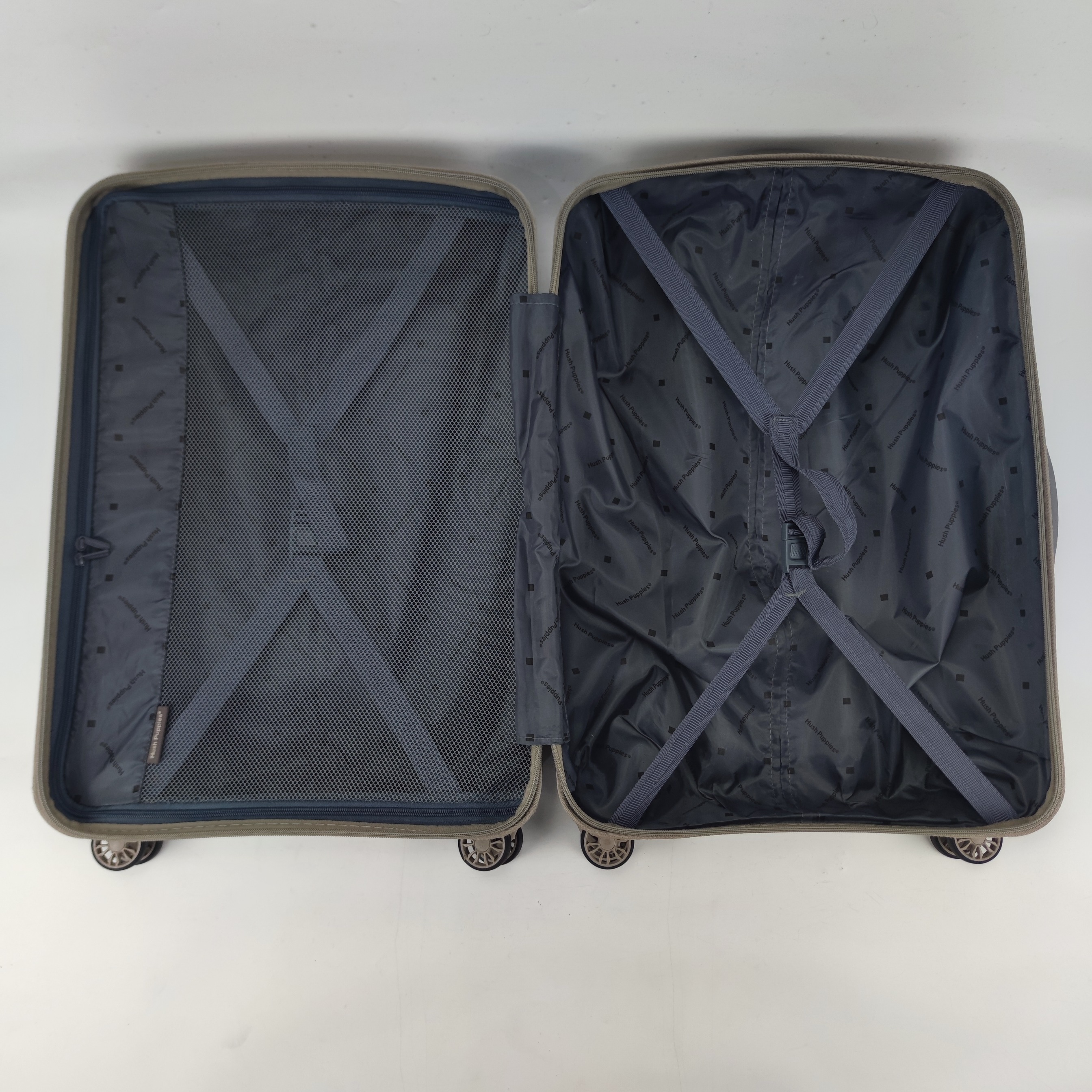 Hush Puppies 4019 Lightweight Hardcase 24 Inch ✔️