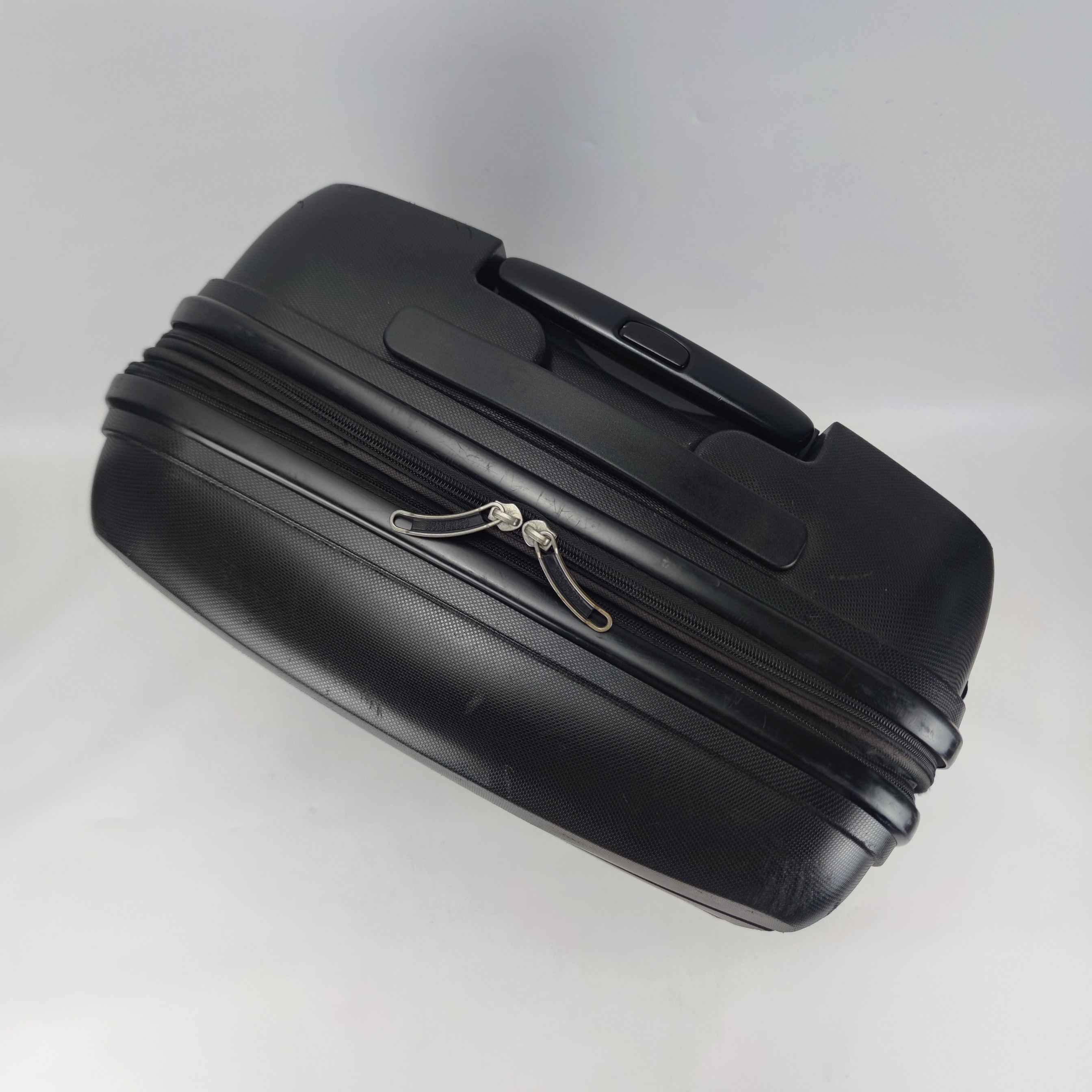 American Tourister Bon Air Hitam 24 ✔️