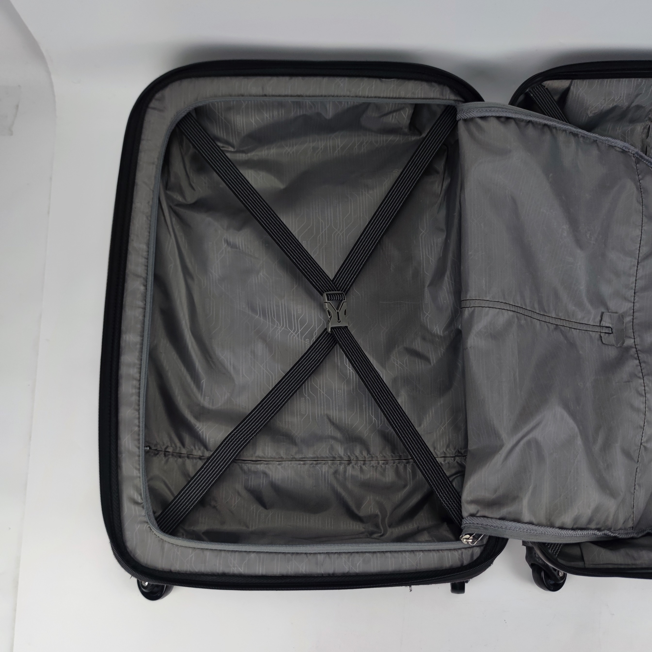 American Tourister Bon Air Hitam 24 ✔️