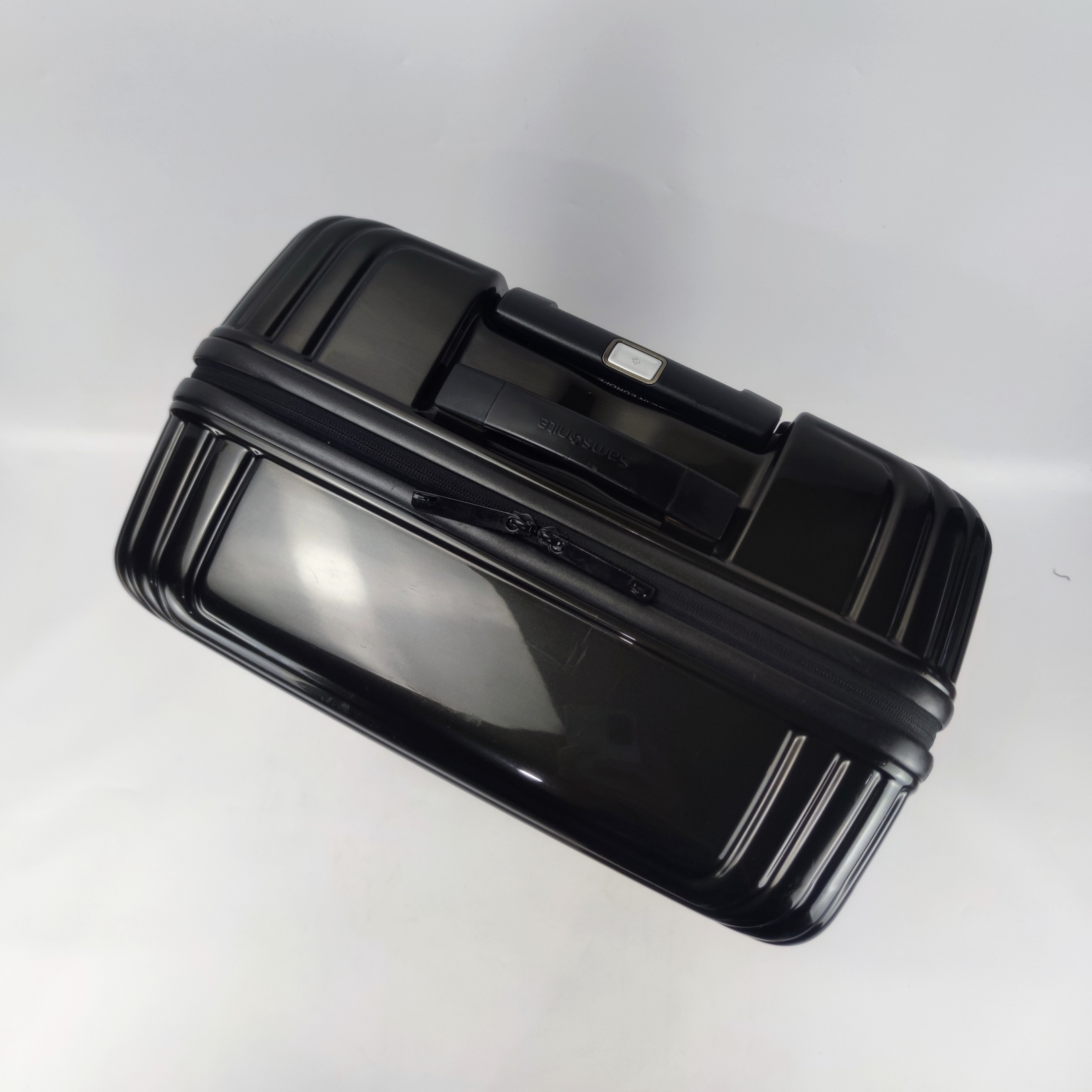 Samsonite Aspero Lightweight Spinner Hardcase Luggage 26 Black