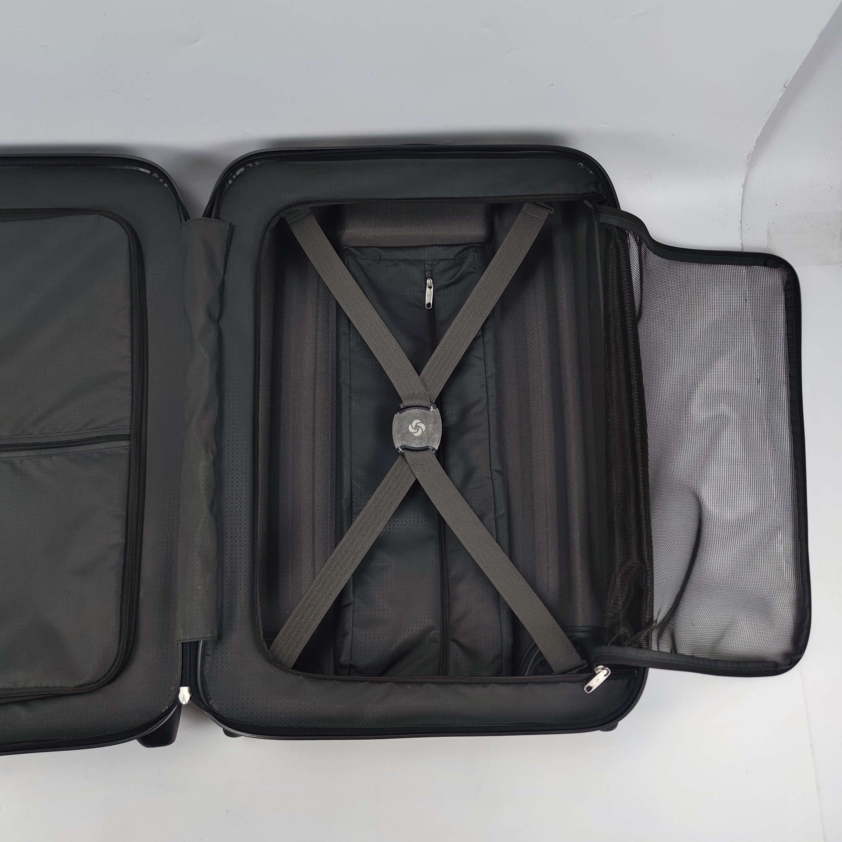 Samsonite Cubelite Spinner Hardcase Luggage 24 Inch 2 Wheels